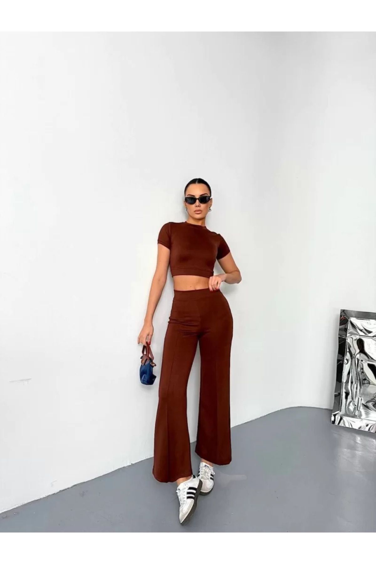 BBbutik Osy Modal Yumuşak Dokulu Kumaş Kısa Kollu Crop Alt ispanyol Paça Pantalon ikili Takım