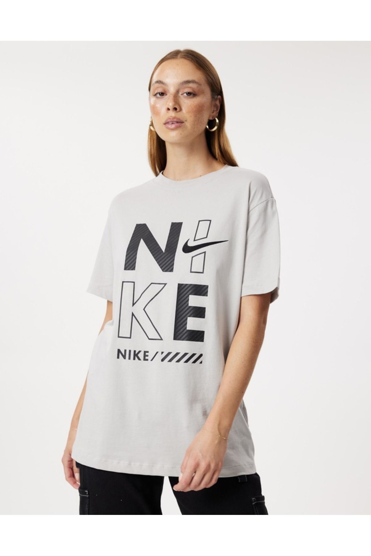 Nike Sportswear Gel Boyfriend Loose Cut Short-Sleeve Krem Kadın T-shirt