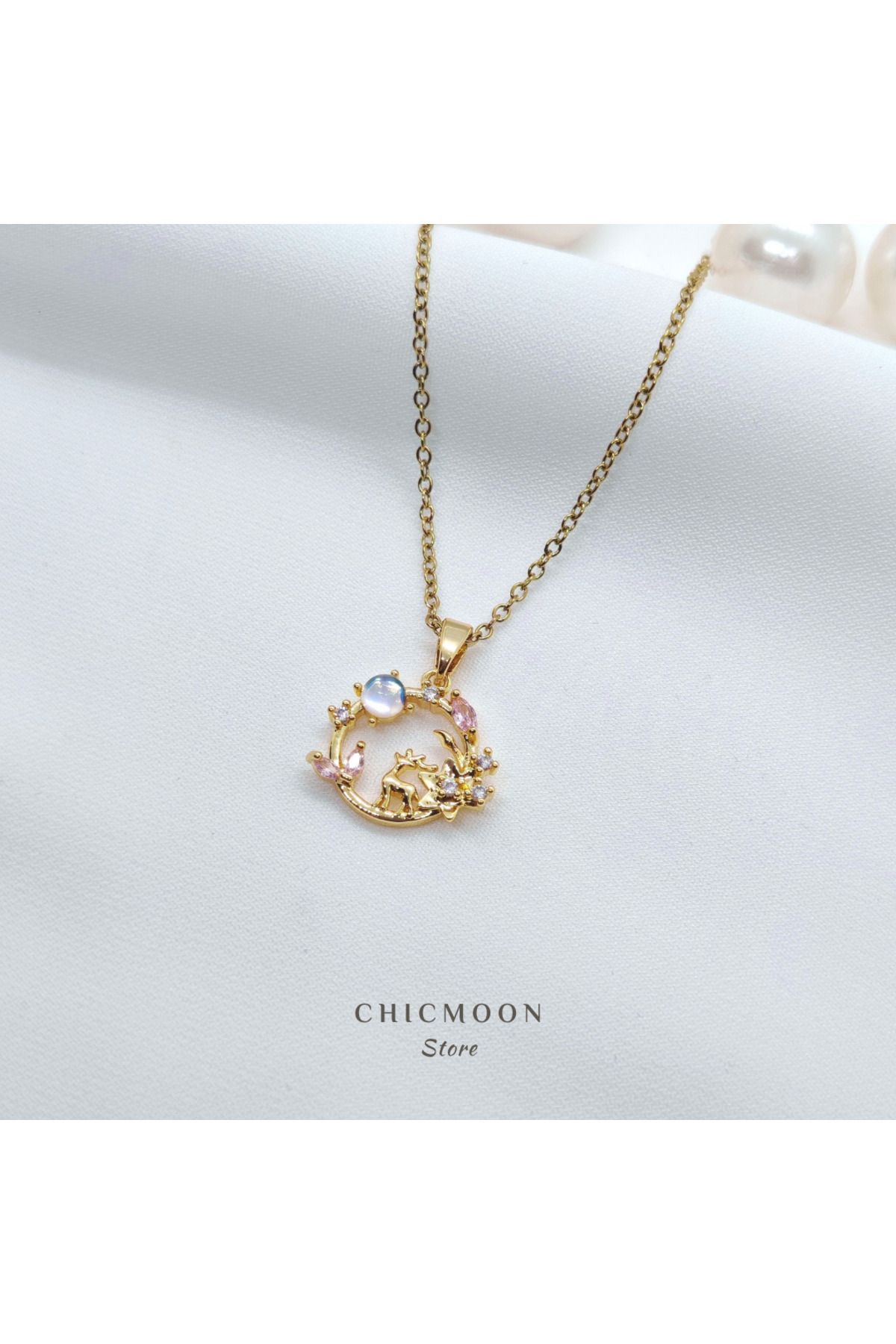 CHICMOON STORE Çelik Altın Rengi Taşlı Mistik Geyik Kolye