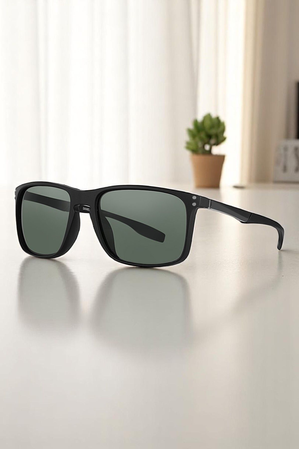 Daniel Klein Orijinal %100 Polarize UV400 Korumalı Siyah Renk Erkek Güneş Gözlüğü DKG6250C2