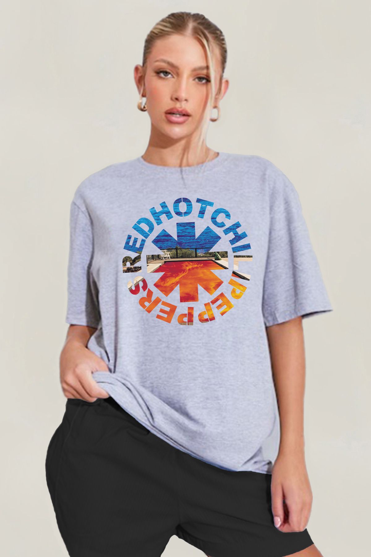 MODA Red Hot Chili Peppers Alternative Rock Baskılı Oversize Kalıp Grimelanj Geniş Bol Kesim Kadın Tişört