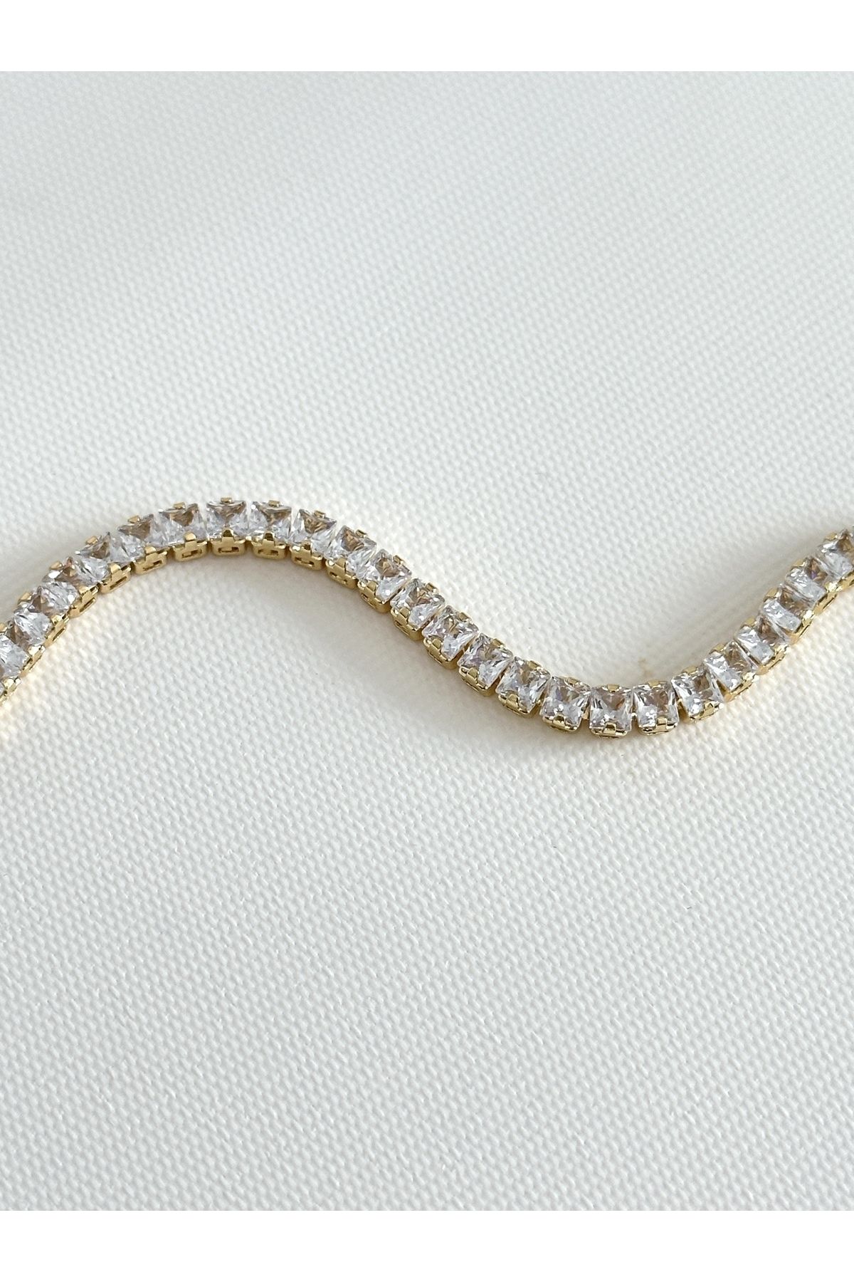 FASHION Suyolu Bileklik İnce Kare kesim Gold