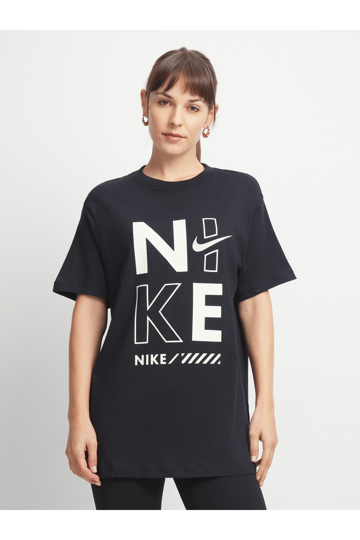Nike Sportswear Gel Boyfriend Loose Cut Short-Sleeve Siyah Kadın T-shirt
