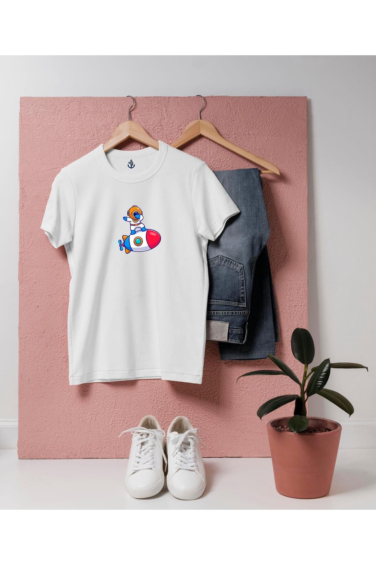 bahriyeli.jpeg Oversize Mini Denizaltı Üstünde Mini Dalgıç Tasarım unisex T-shirt