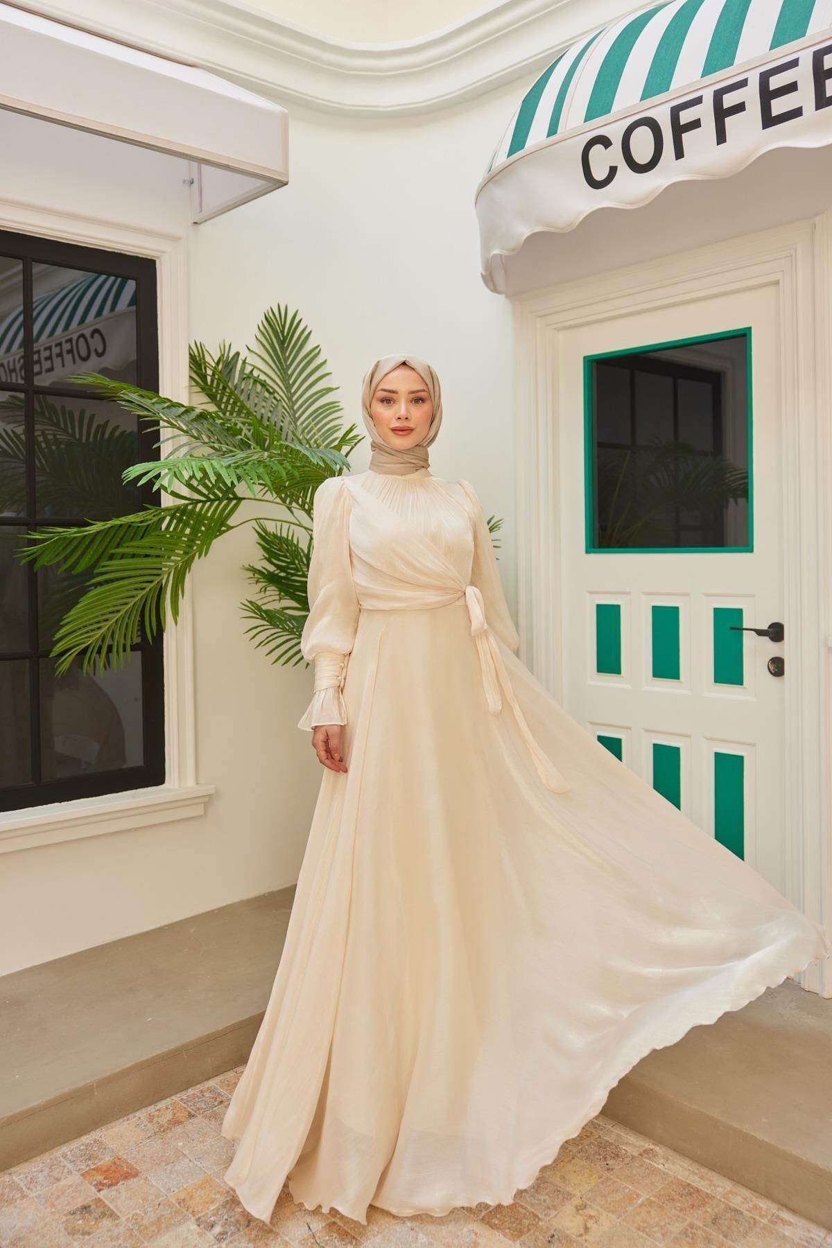 Moda Asrın Ekru Asrın Kuşak Detaylı Abiye
