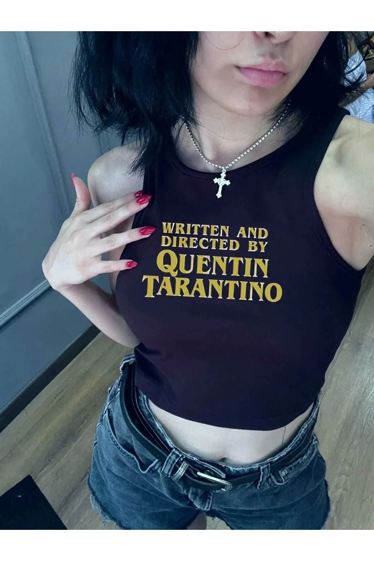 weywot Kolsuz Üste Oturan Dar Bluz Tarantino