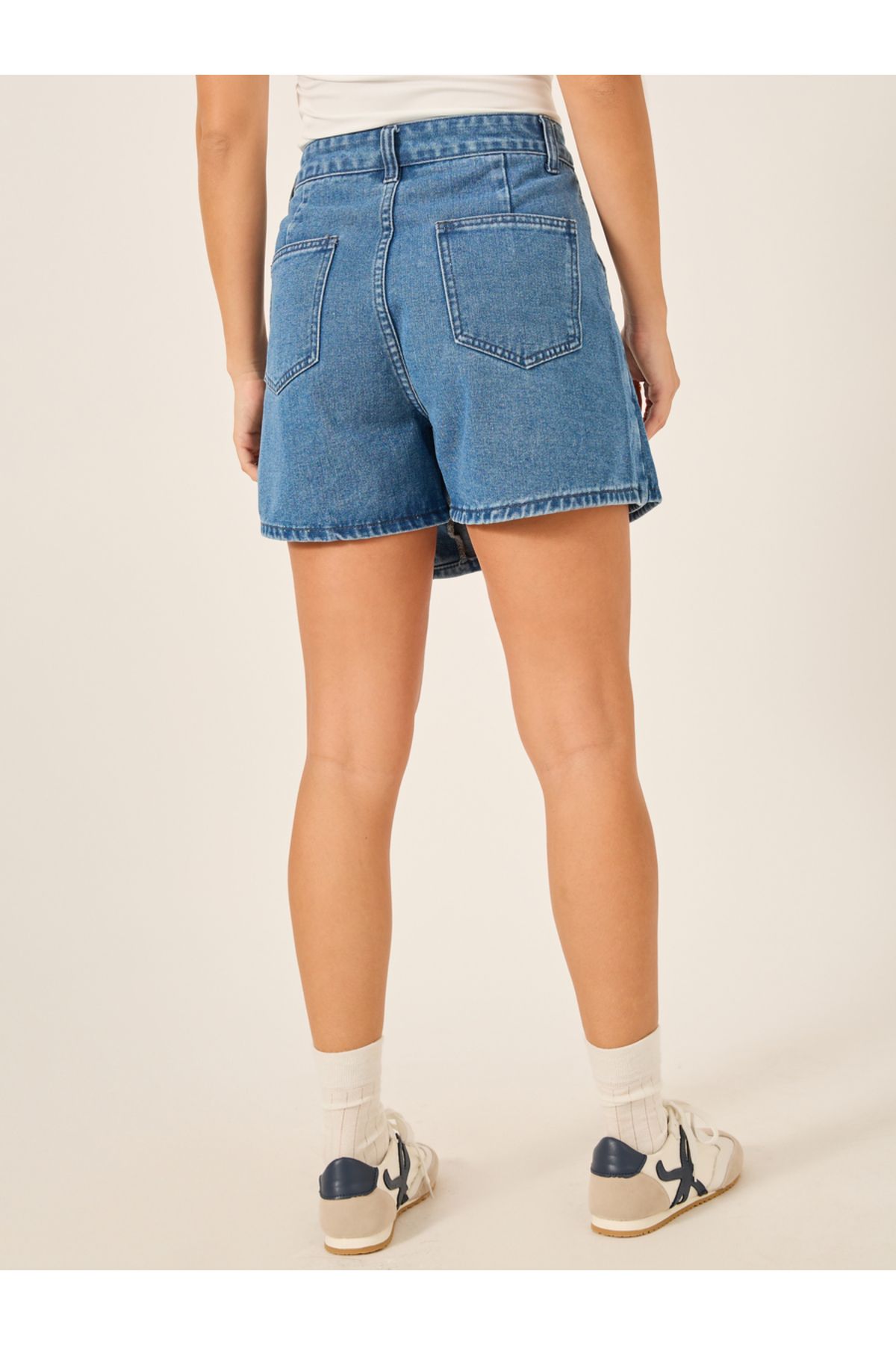 Styli-Plain Asymmetric Hem Denim Skort with Belt Loops 4