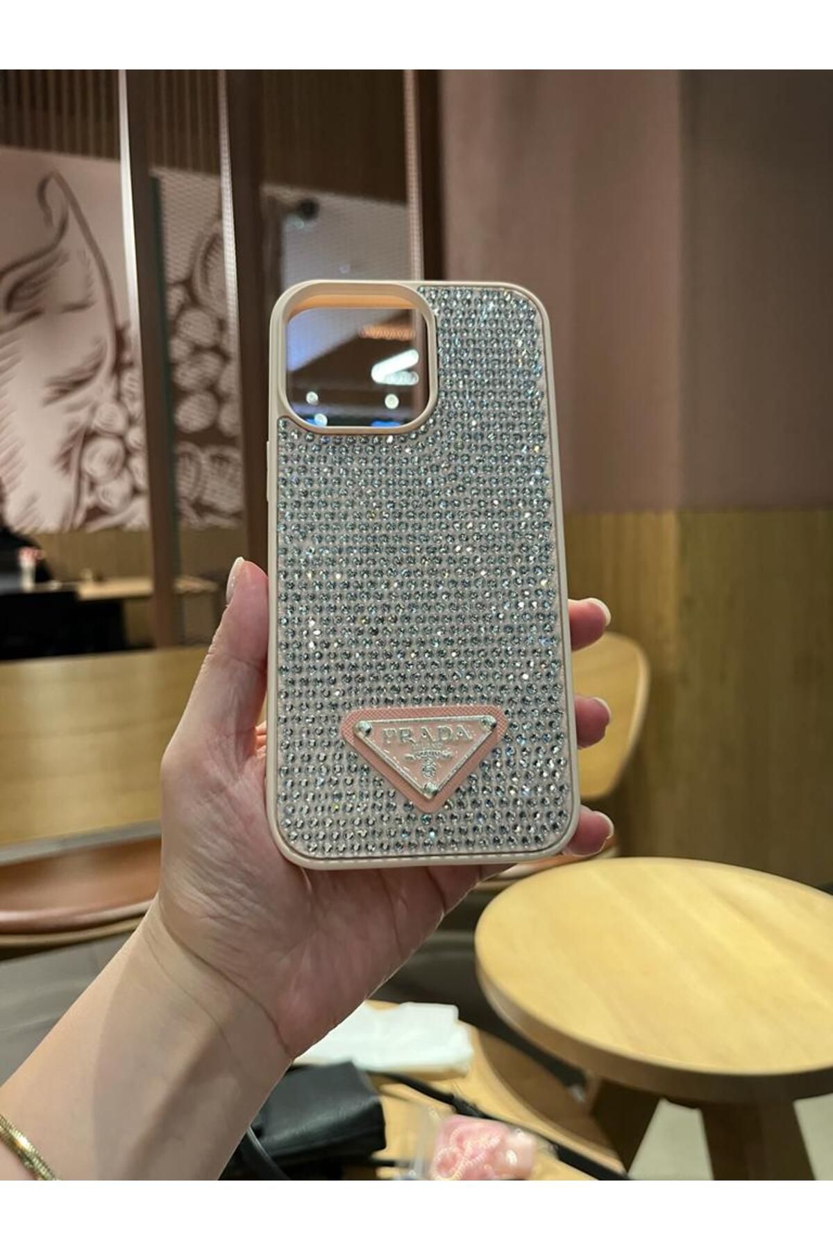 Serena Company iPhone 15 Taşlı Pudra Pembesi Sert Telefon Kılıfı