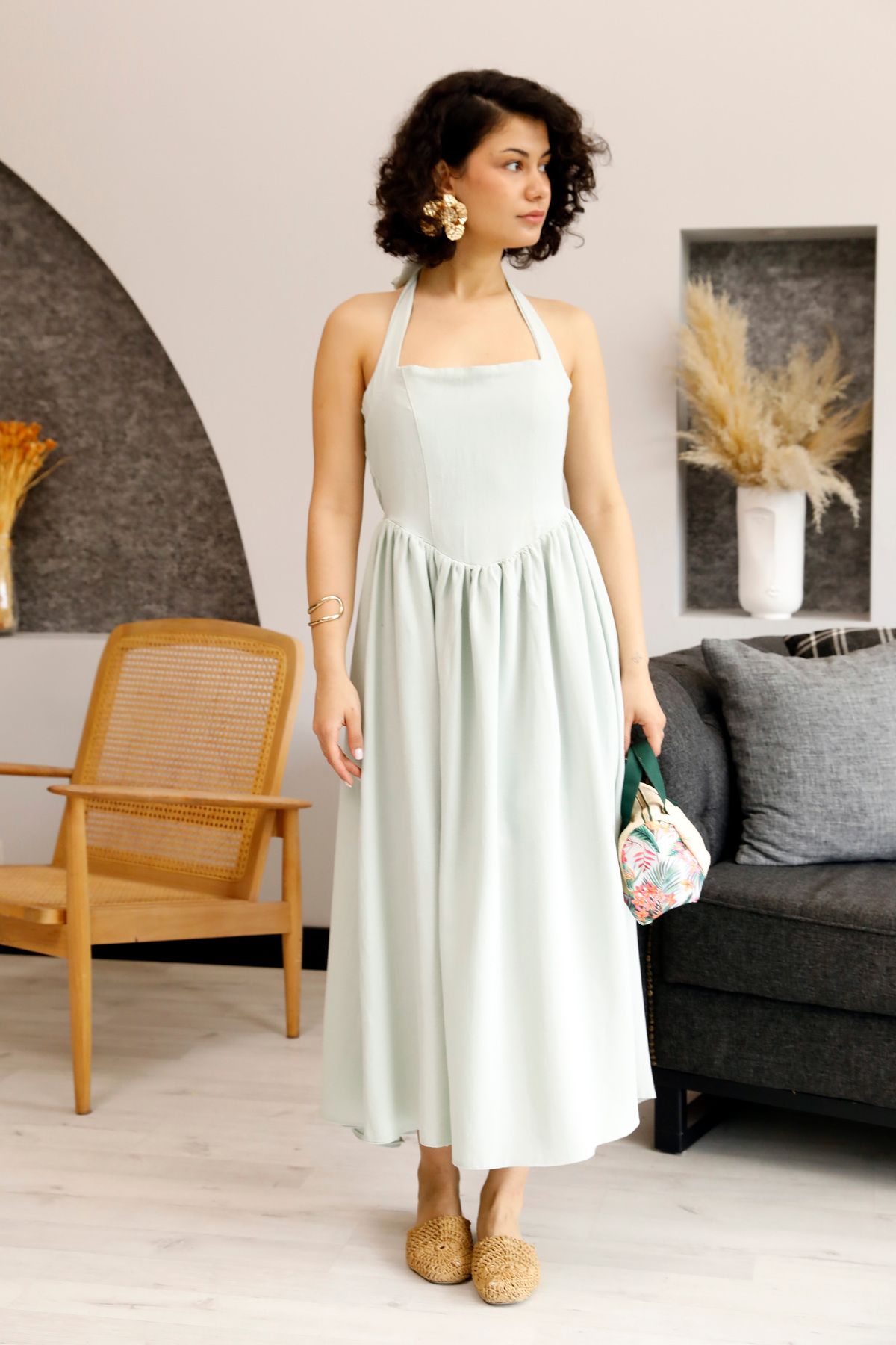 Butik Soft Elegance Askılı Elbise