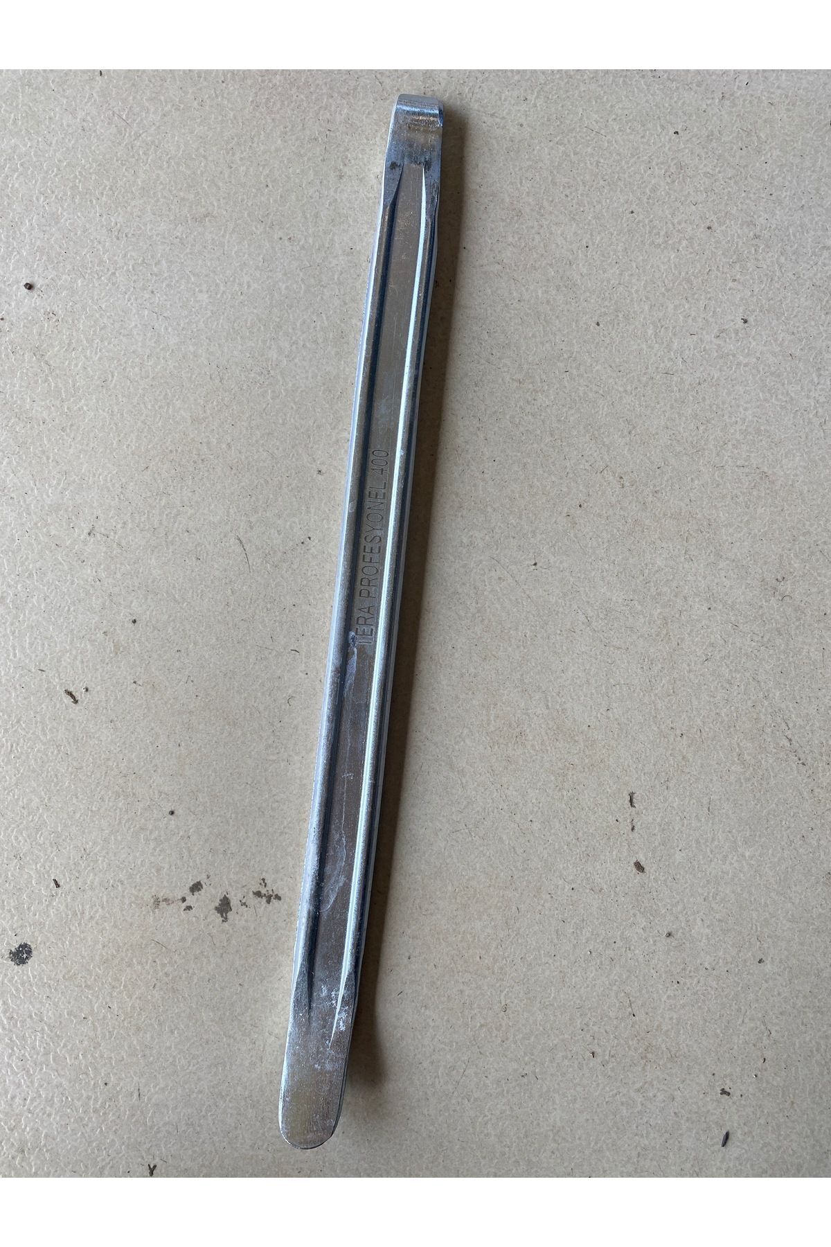 TERA 40 cm LEVYE