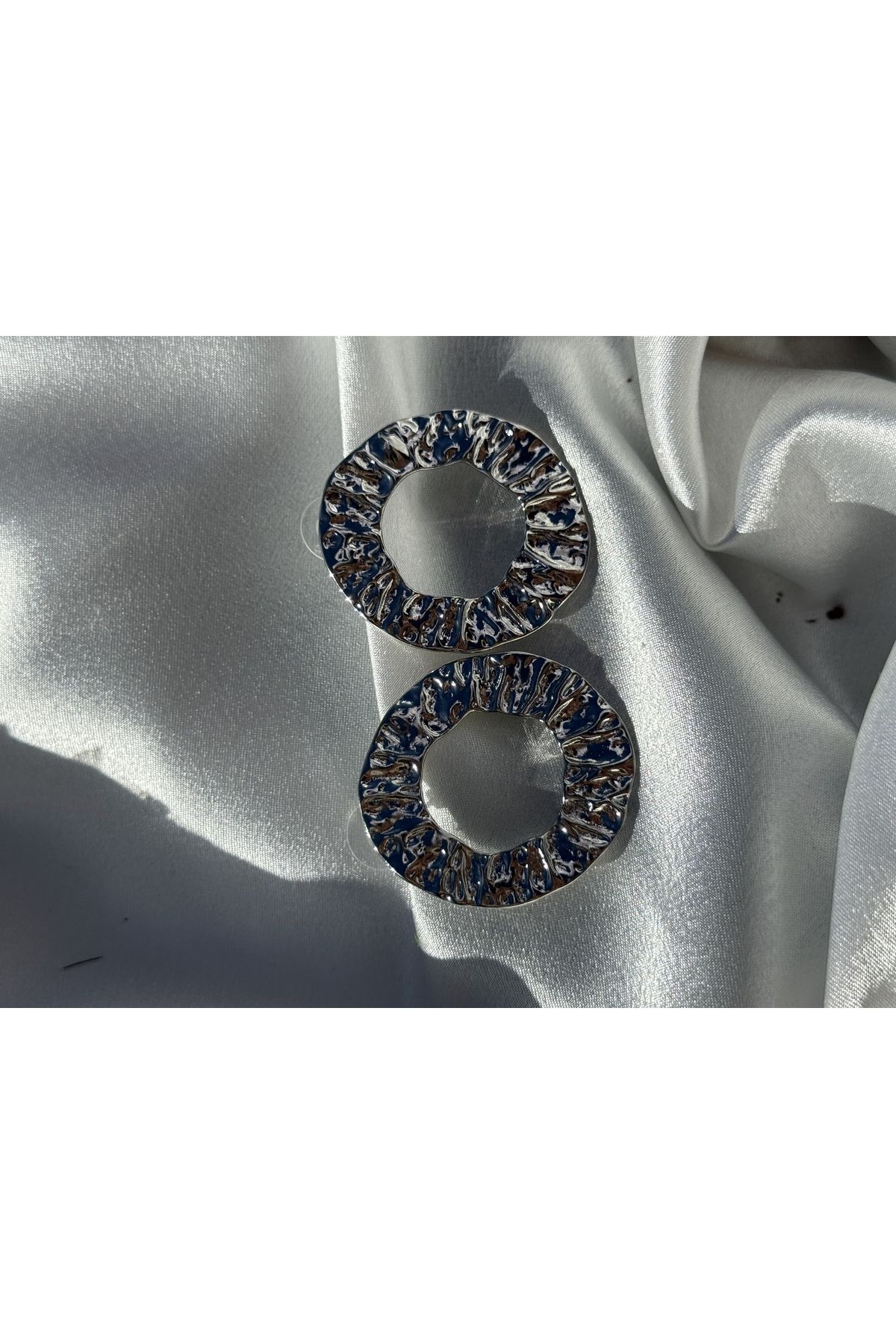 Regina Gems Dokulu Halka Küpe