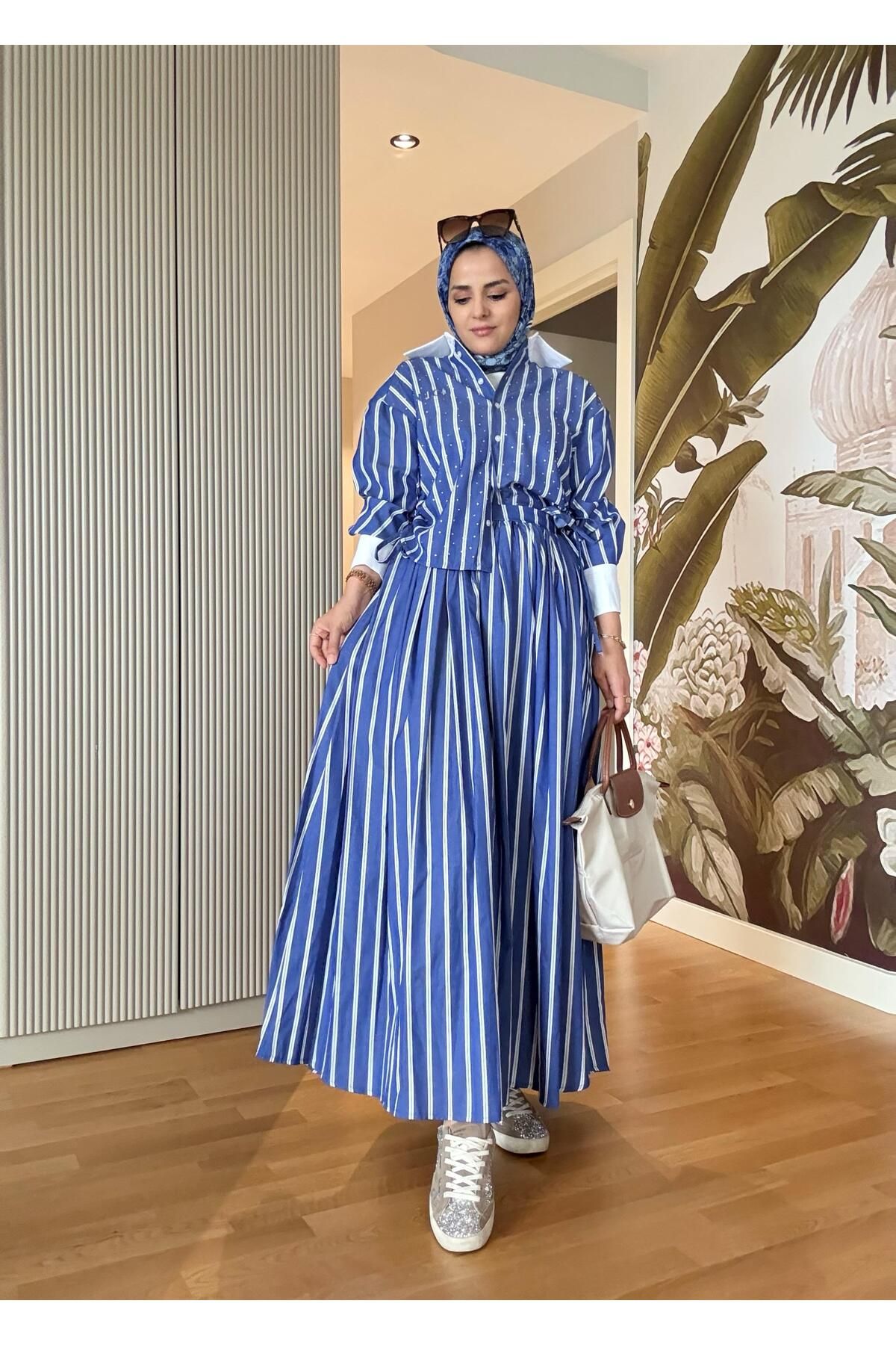 Aselim Hijap Moda Çizgili Poplin Kumaş Etekli Gömlekli Taş Detaylı Takım Lacivert