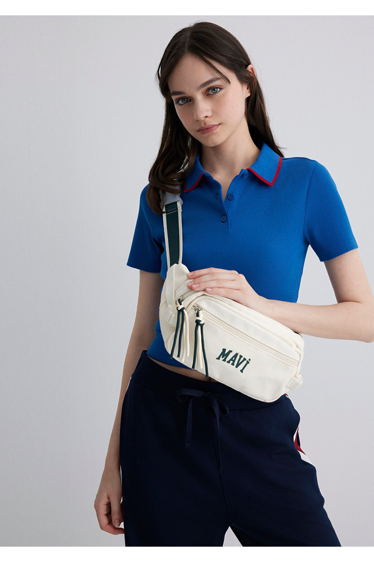 Mavi Yeşil Detaylı Beyaz Bel Çantası 1912170-34523