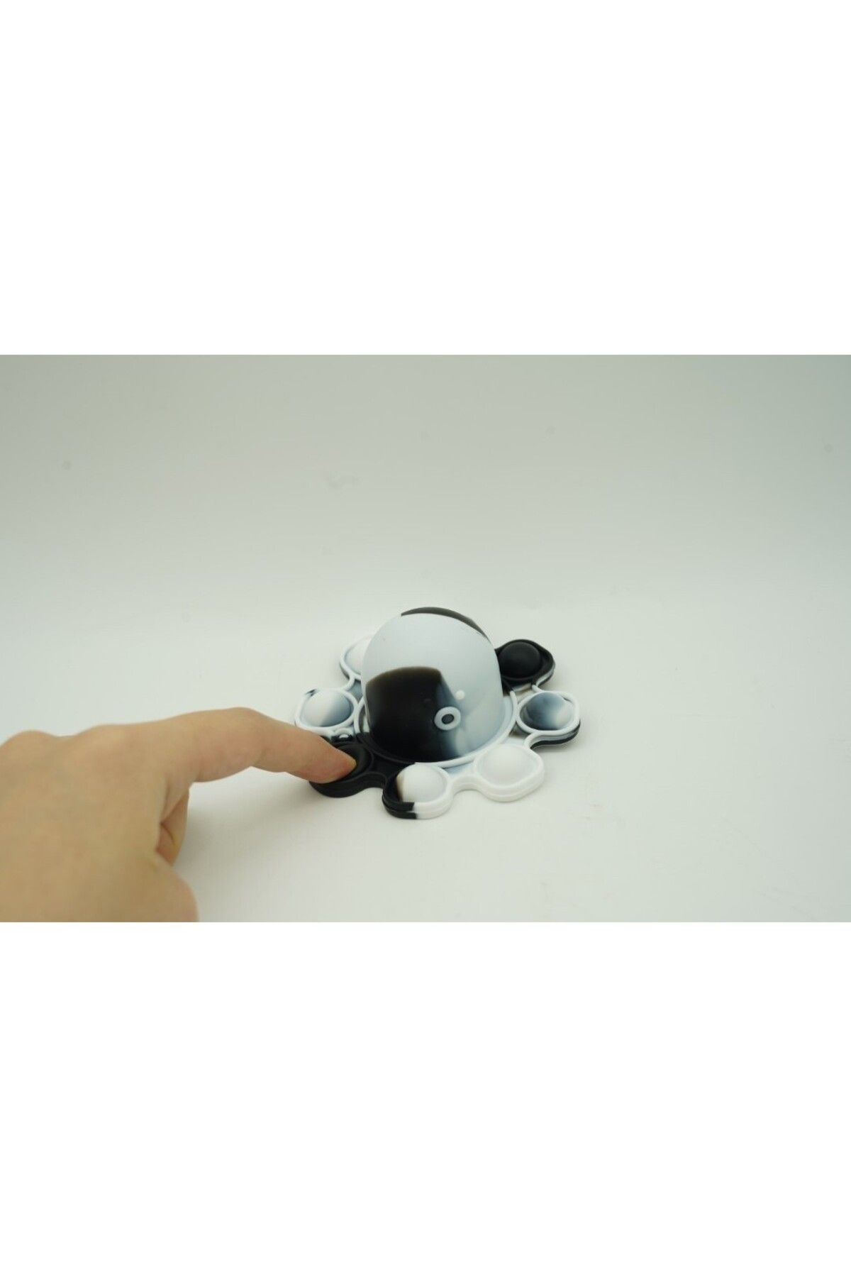 Flippy-Silicone Stress Reliever Toy, ®, Pop It Now And Flip It, Reversible Octopus, Multicolored, 5