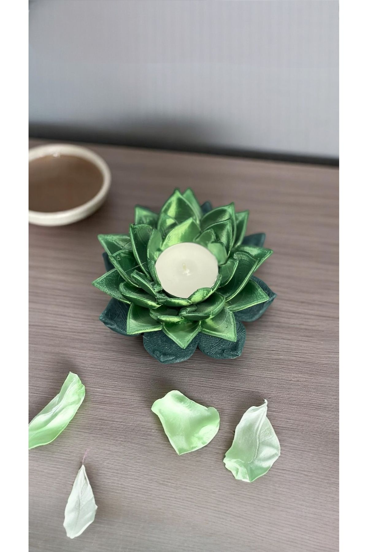 BKShape Flora Shine Lotus Çiçeği Mumluk