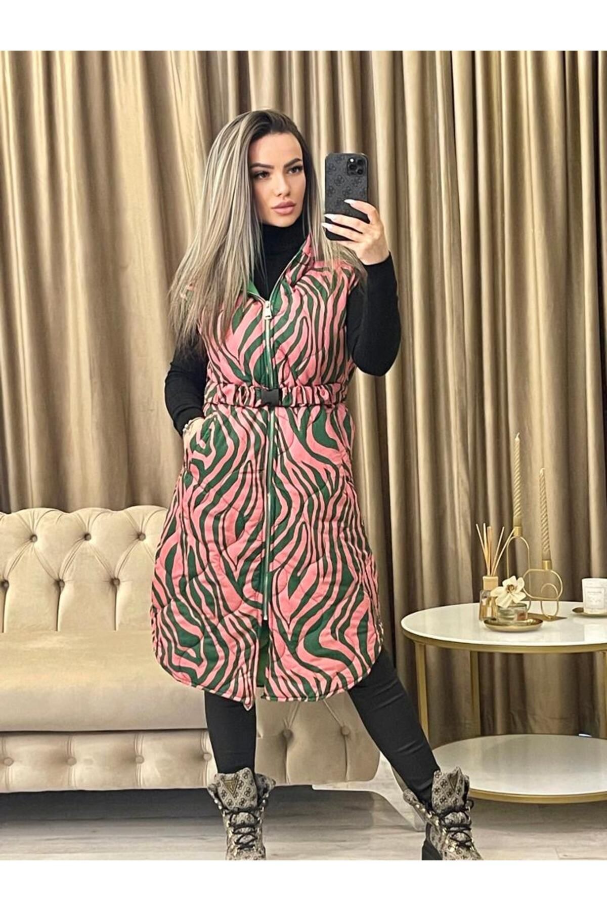 Intisimo-Vestă lungă Fas, matlasată, mărime universală, model zebră, roz/verde 3