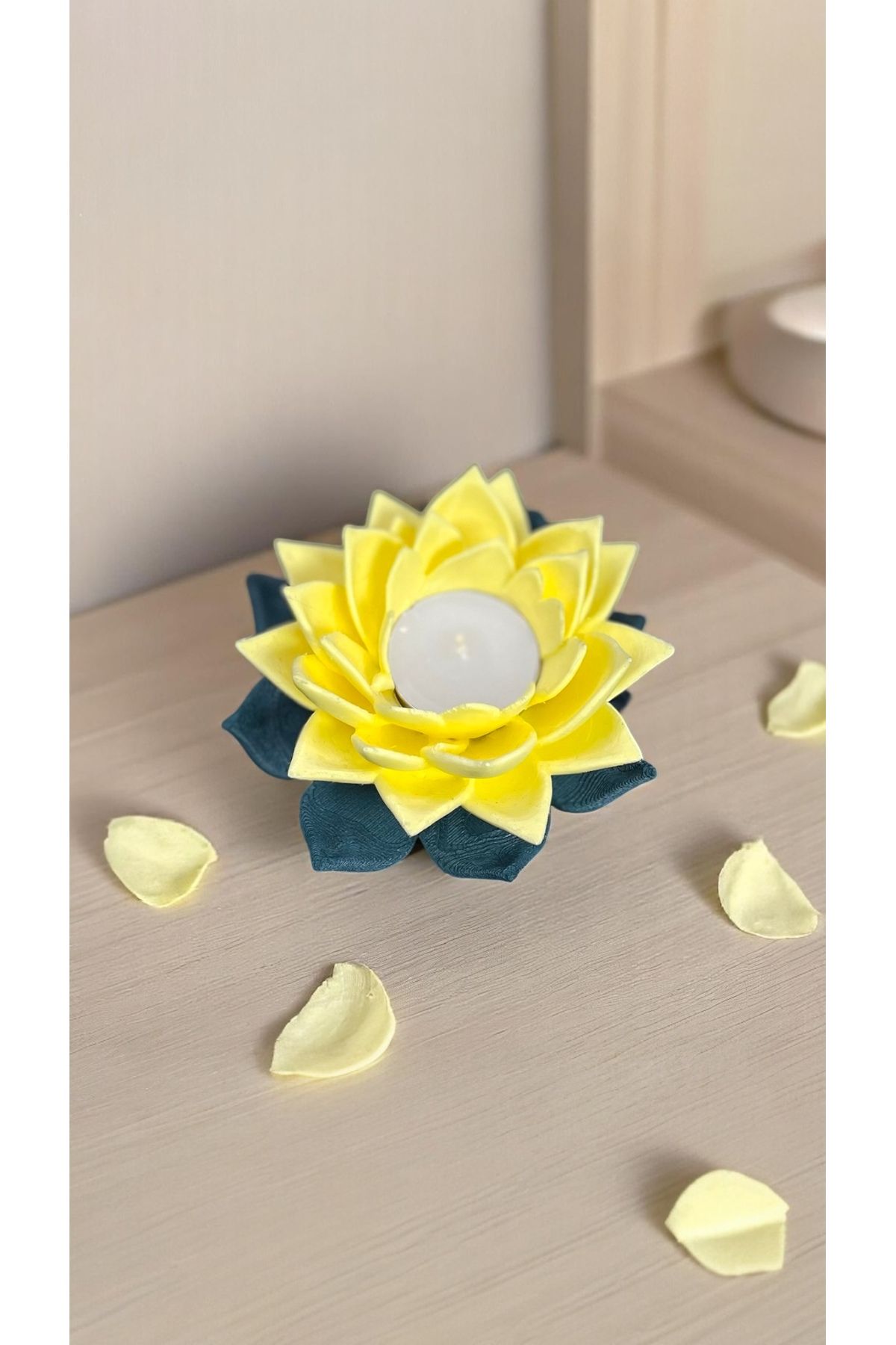 BKShape Flora Shine Lotus Çiçeği Mumluk