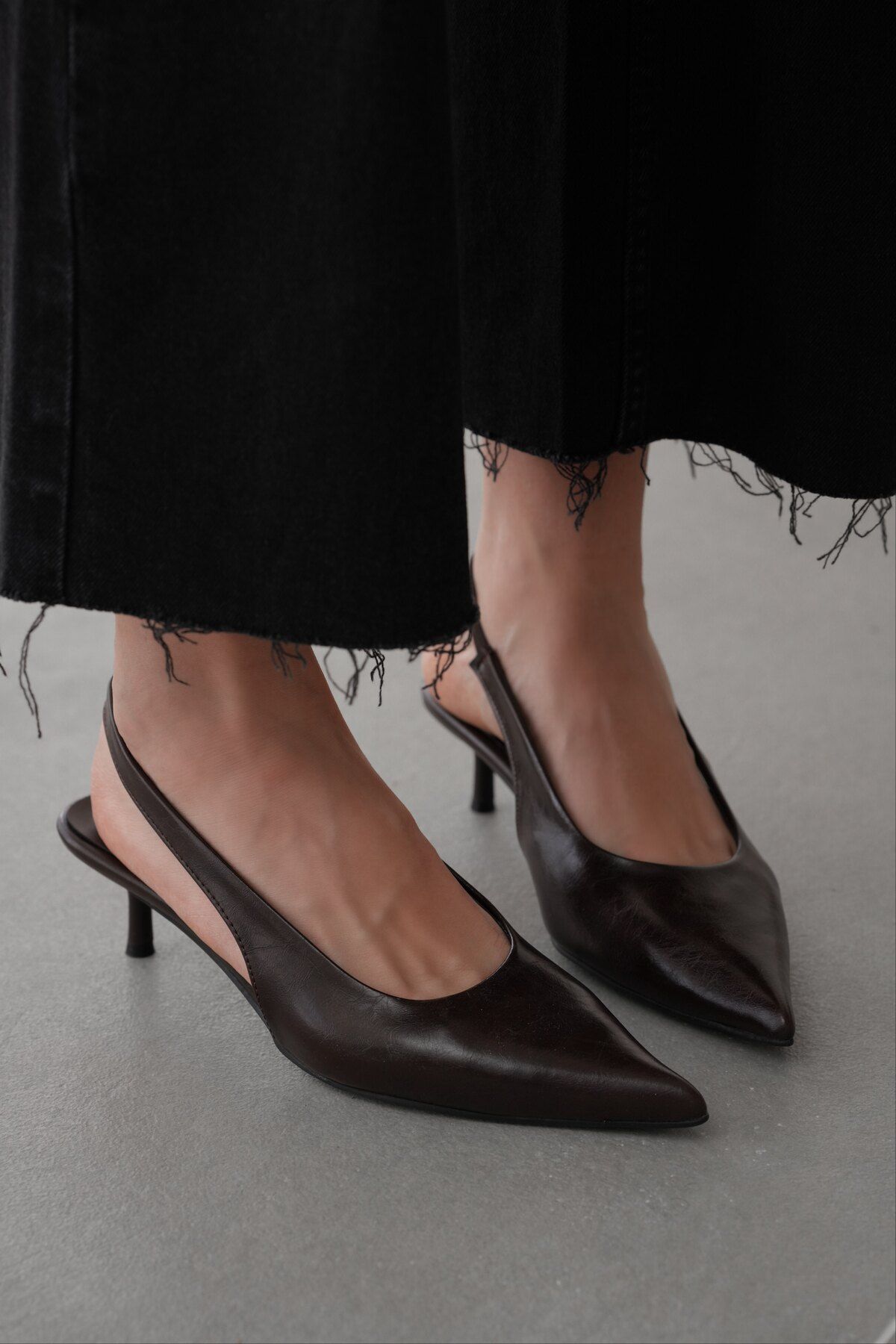 selinshoes Clove Sivri Burun Kısa Topuklu Lastikli Kadın Stiletto- Acı Kahve