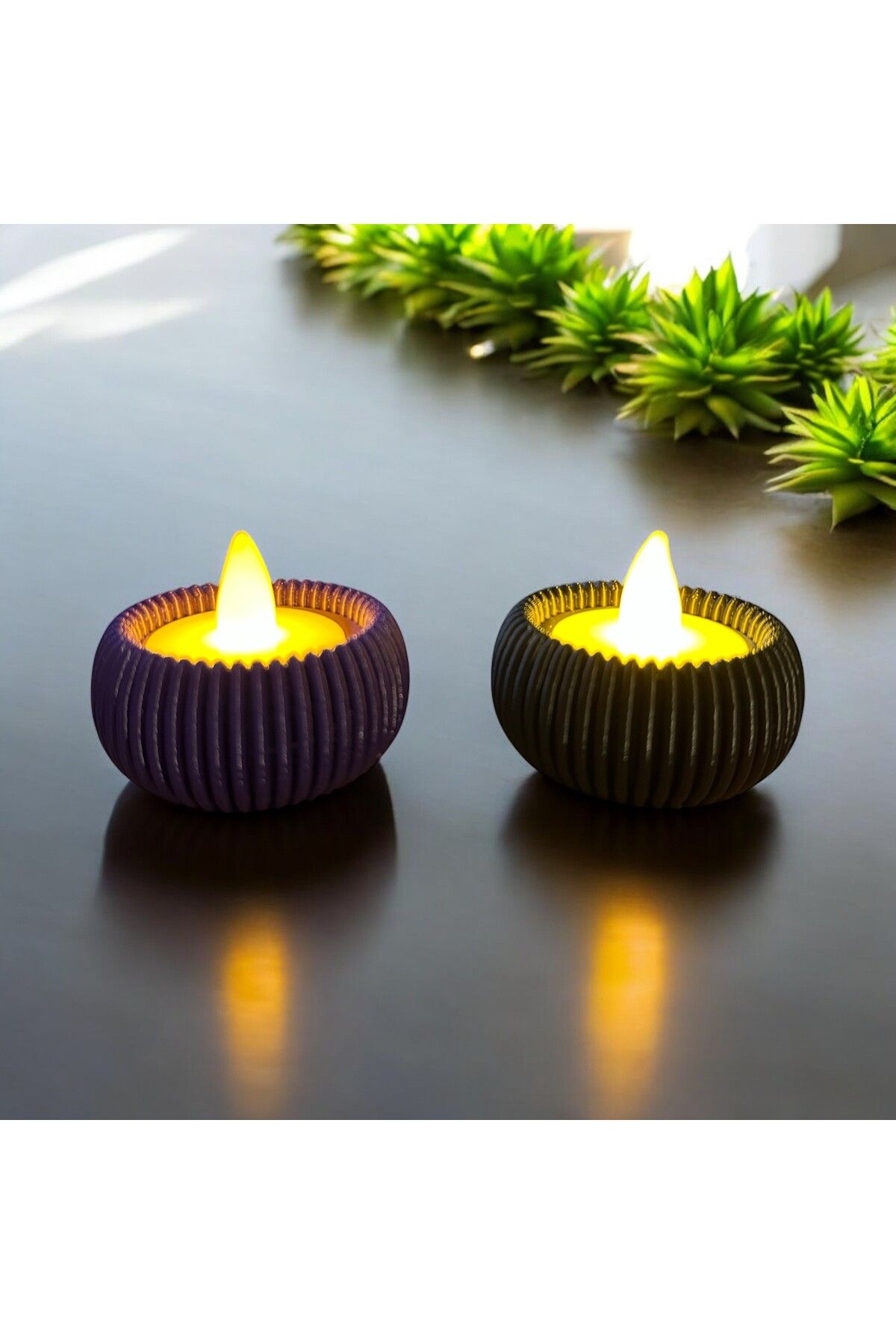 Melodyone 2’li LED Işıklı Çizgili Dekoratif Yuvarlak Plastik Mum Seti – Mor & Siyah – Pil Dahil
