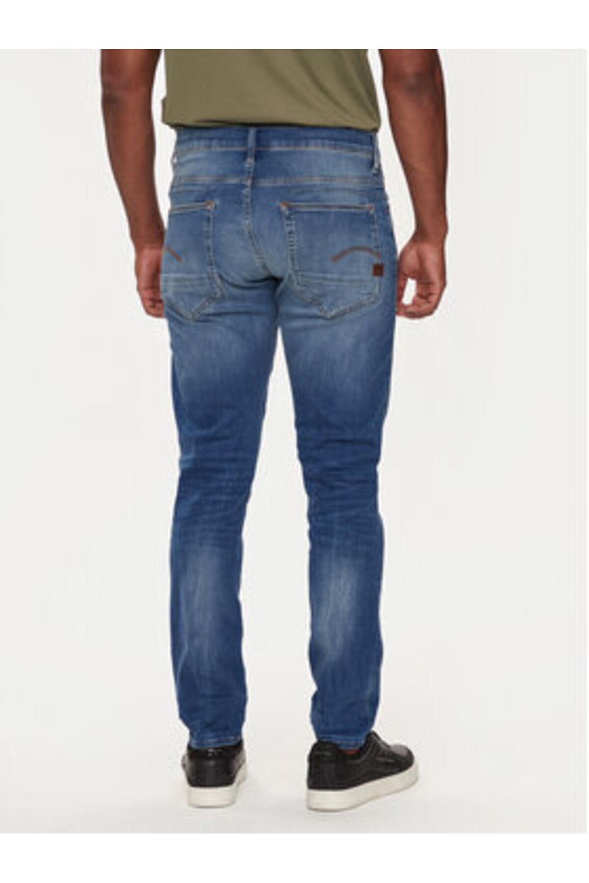 complete the look image