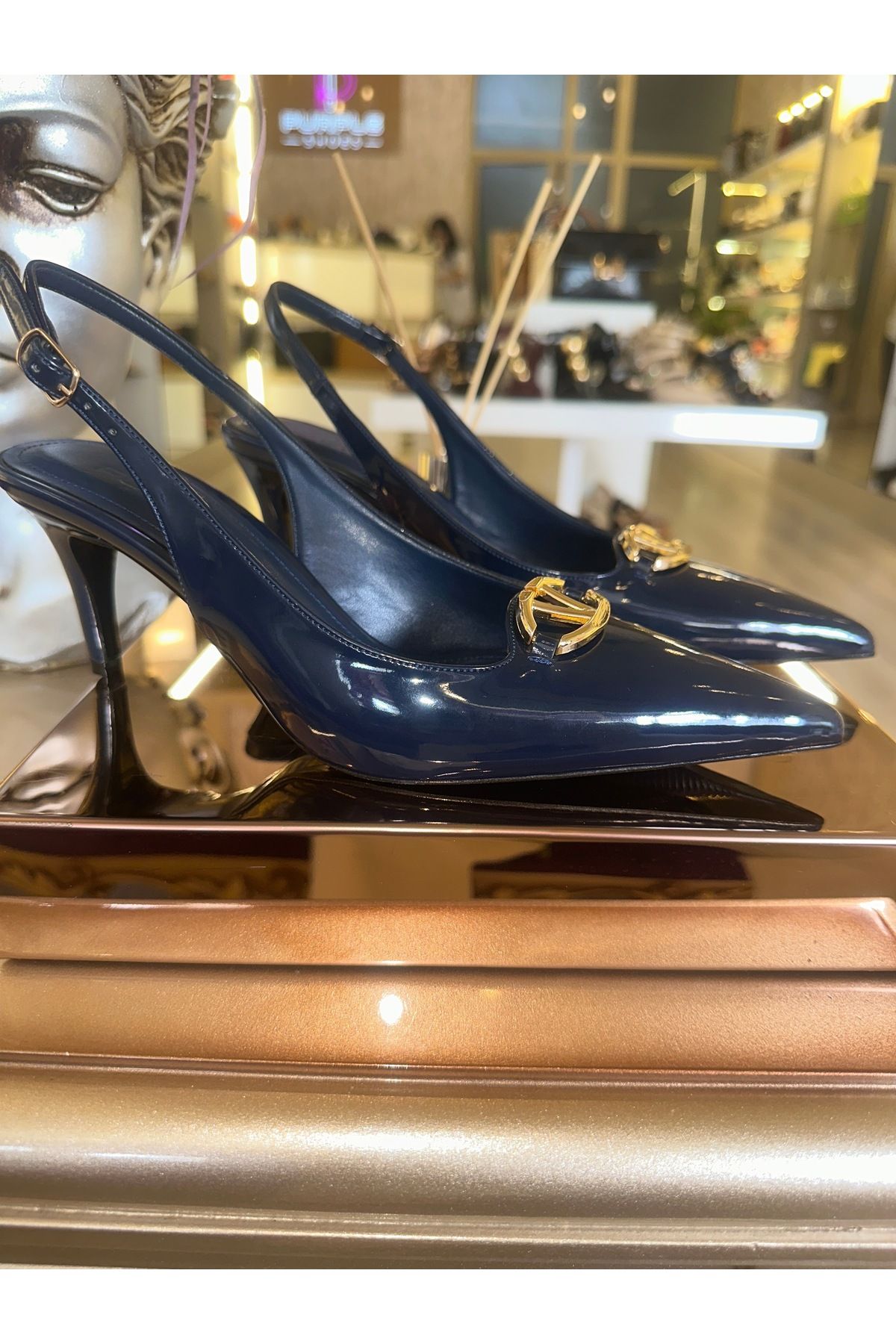 purple shoes Lacivert arkası açık rugan gold tokalı stiletto