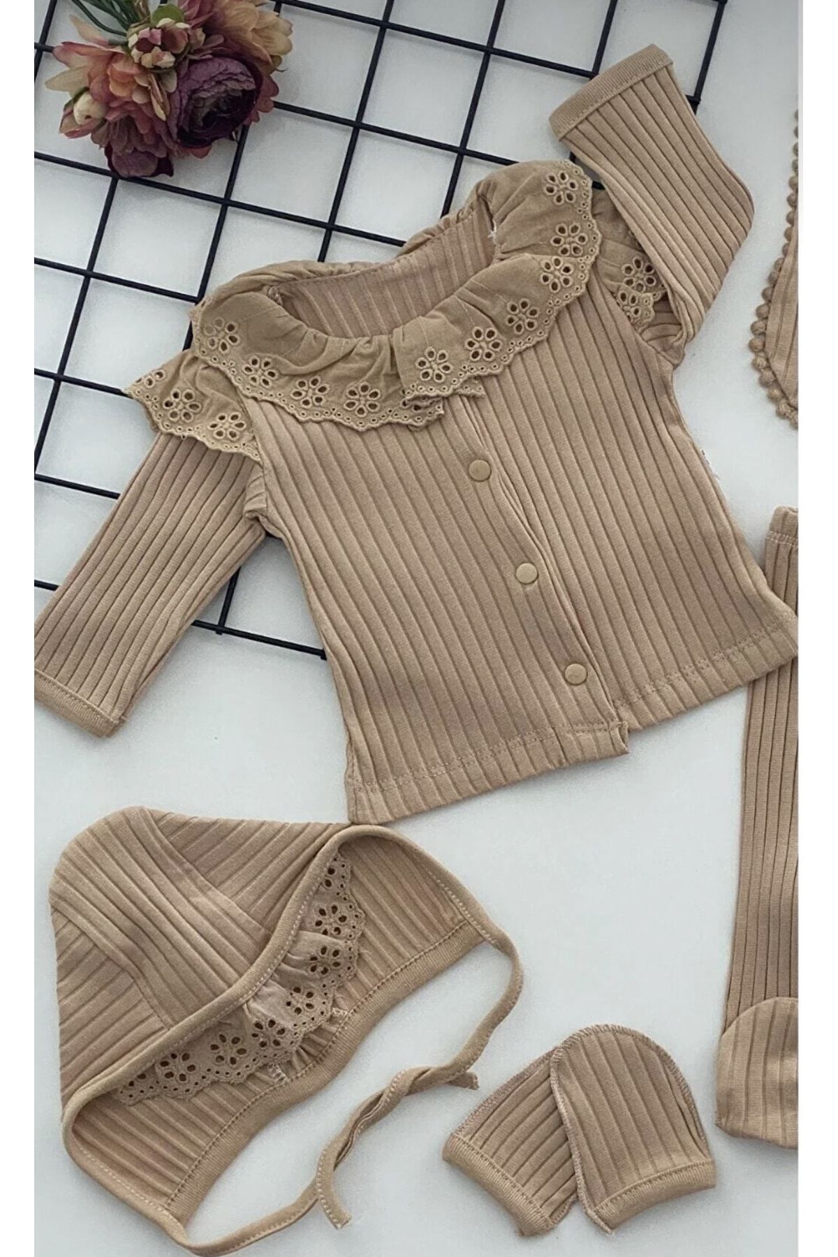 nevrankids Naturel Kumaş 5 Parça Hastane Çıkışı Seti fotoğrafı 3 (önizleme)