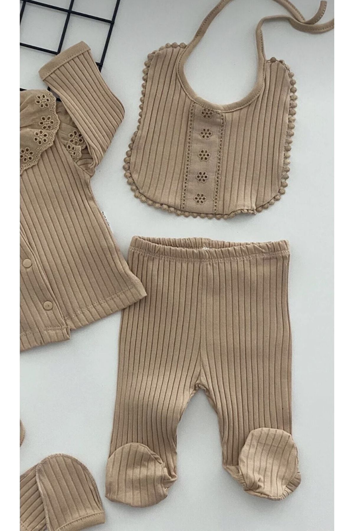 nevrankids Naturel Kumaş 5 Parça Hastane Çıkışı Seti fotoğrafı 7 (önizleme)