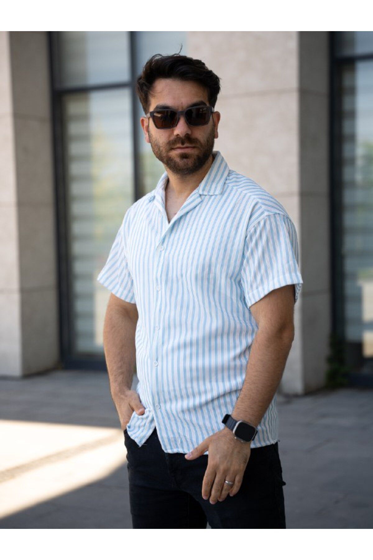 YONEZ MODA Erkek Rahat Kalıp Burgu Kısa Kol Çizgi Detaylı Gömlek