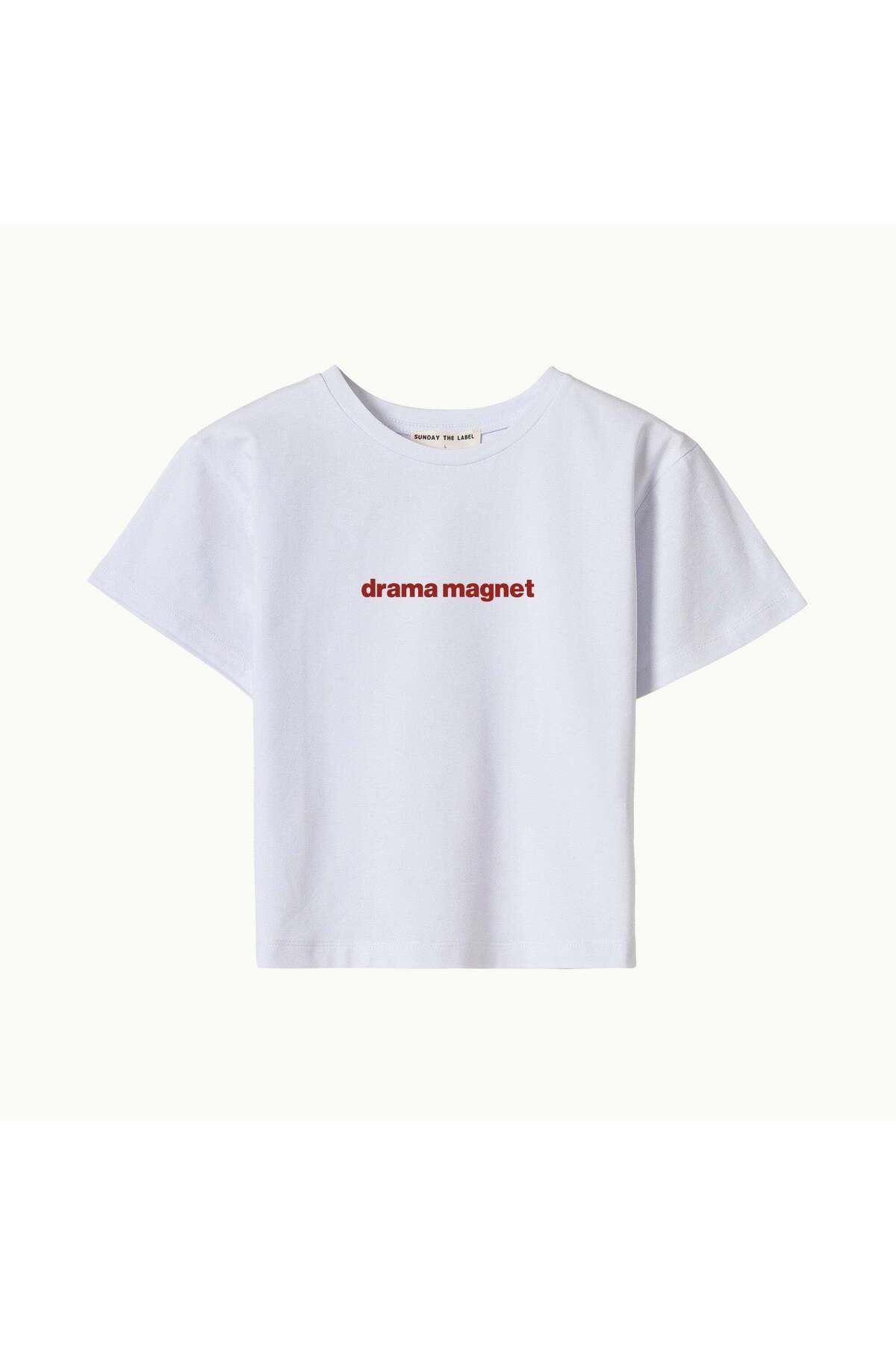 SUNDAY THE LABEL DRAMA MAGNET - BABY TEE