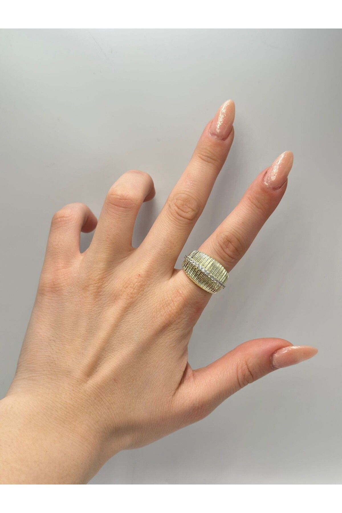 MyladyAccessoriess Zirkon Taş Tırtık Plaka Detay Çelik yüzük