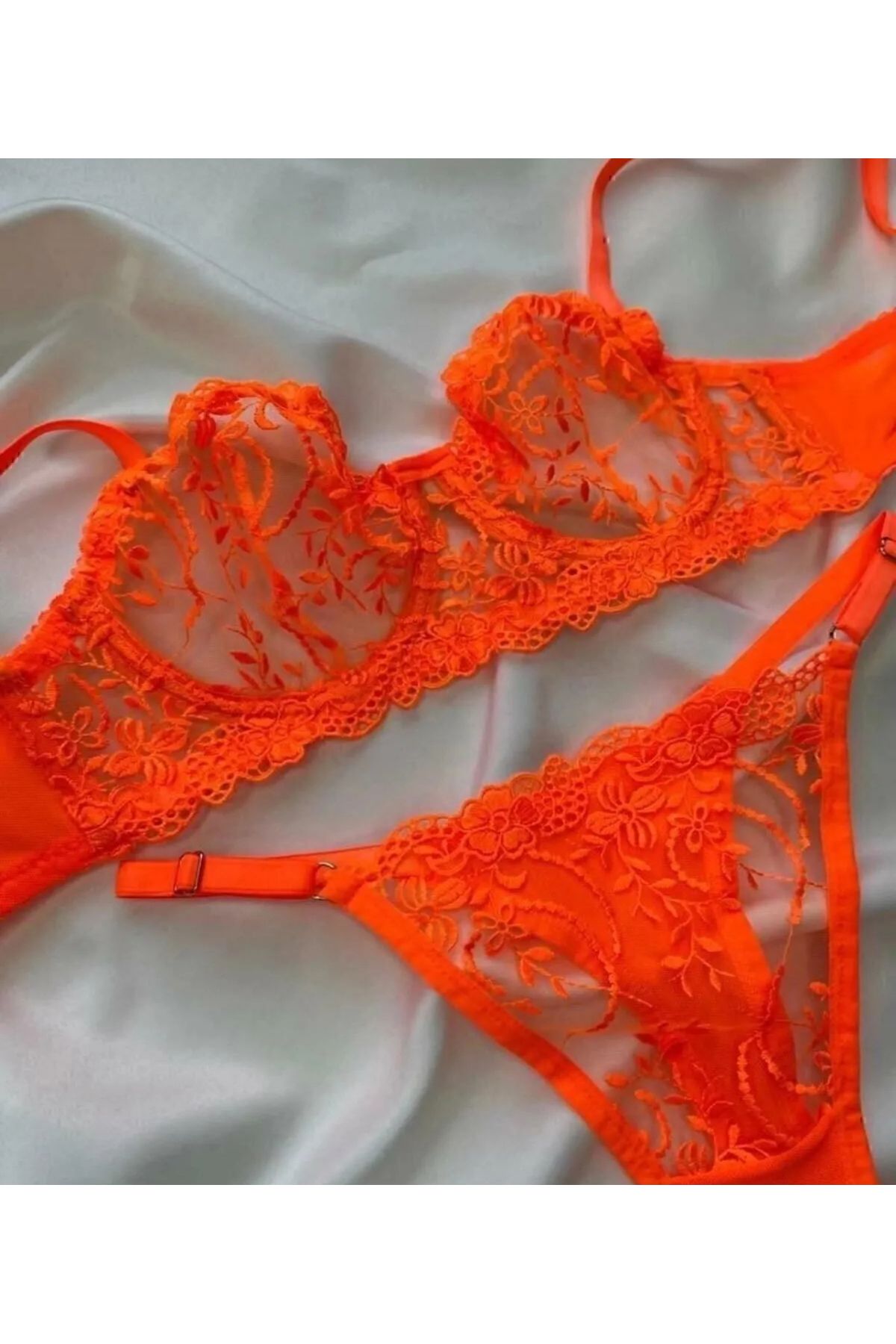 Lessya Neon Bralet Takımı