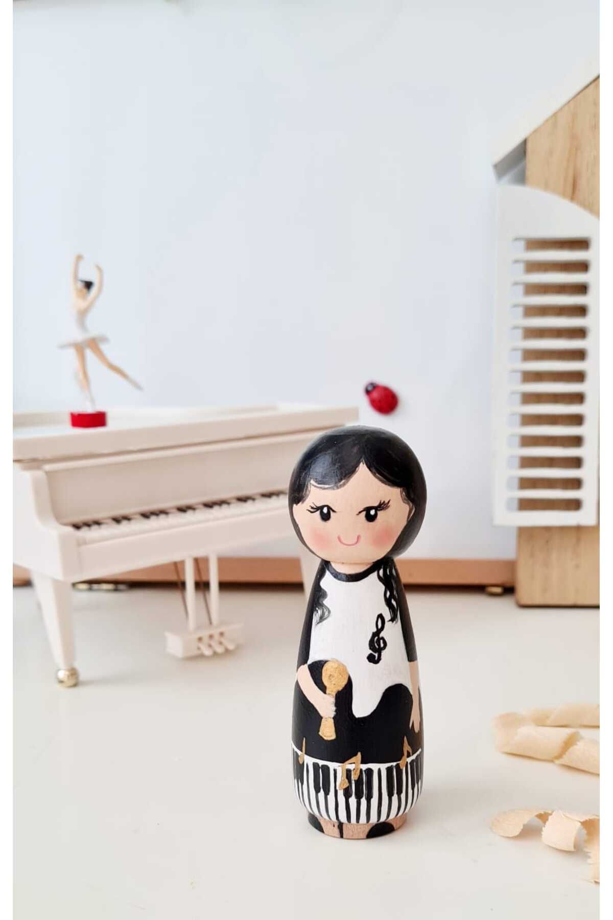 uç uç böceğim Pegdoll Müzisyen