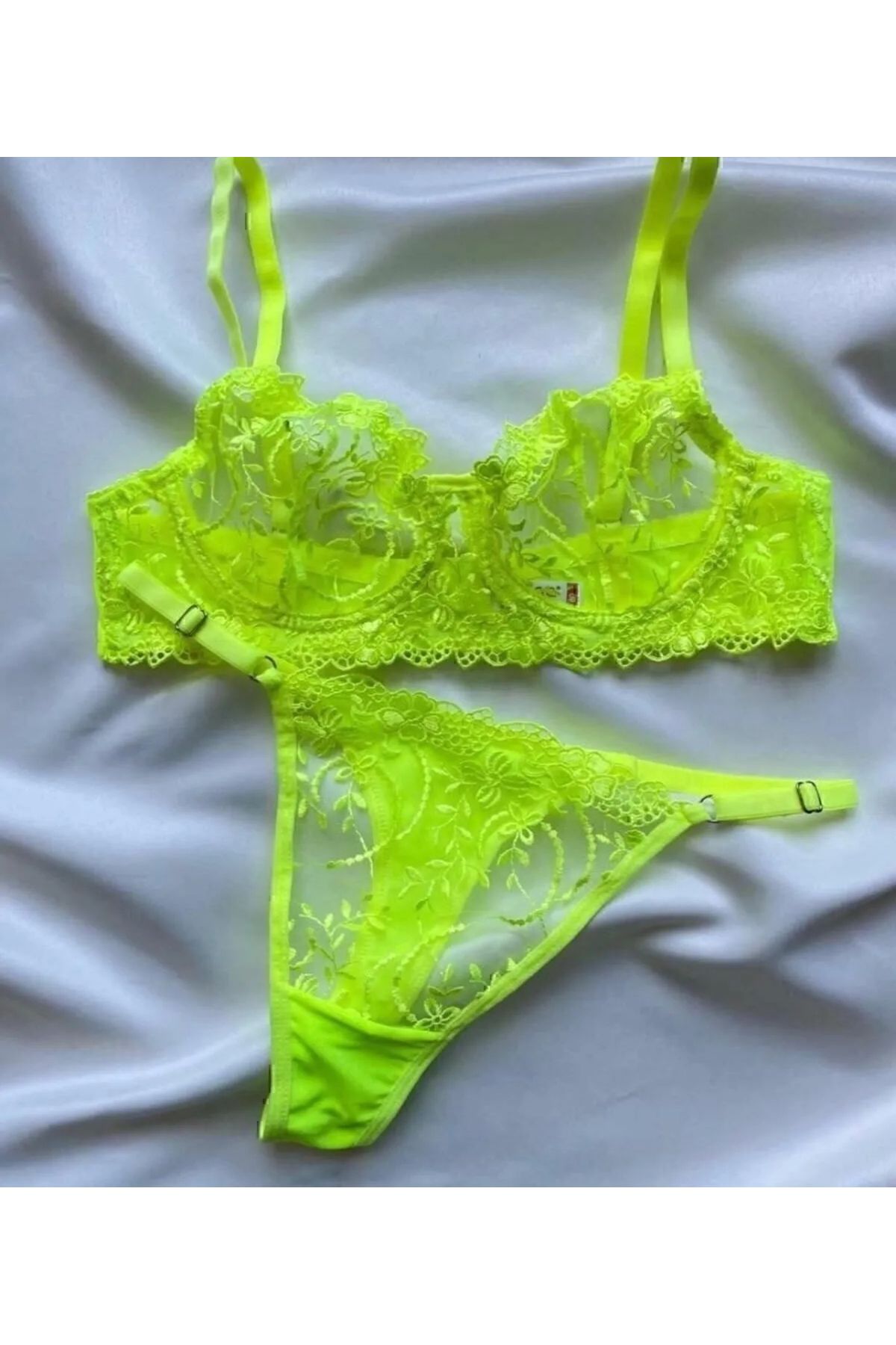 Lessya Neon Bralet Takımı