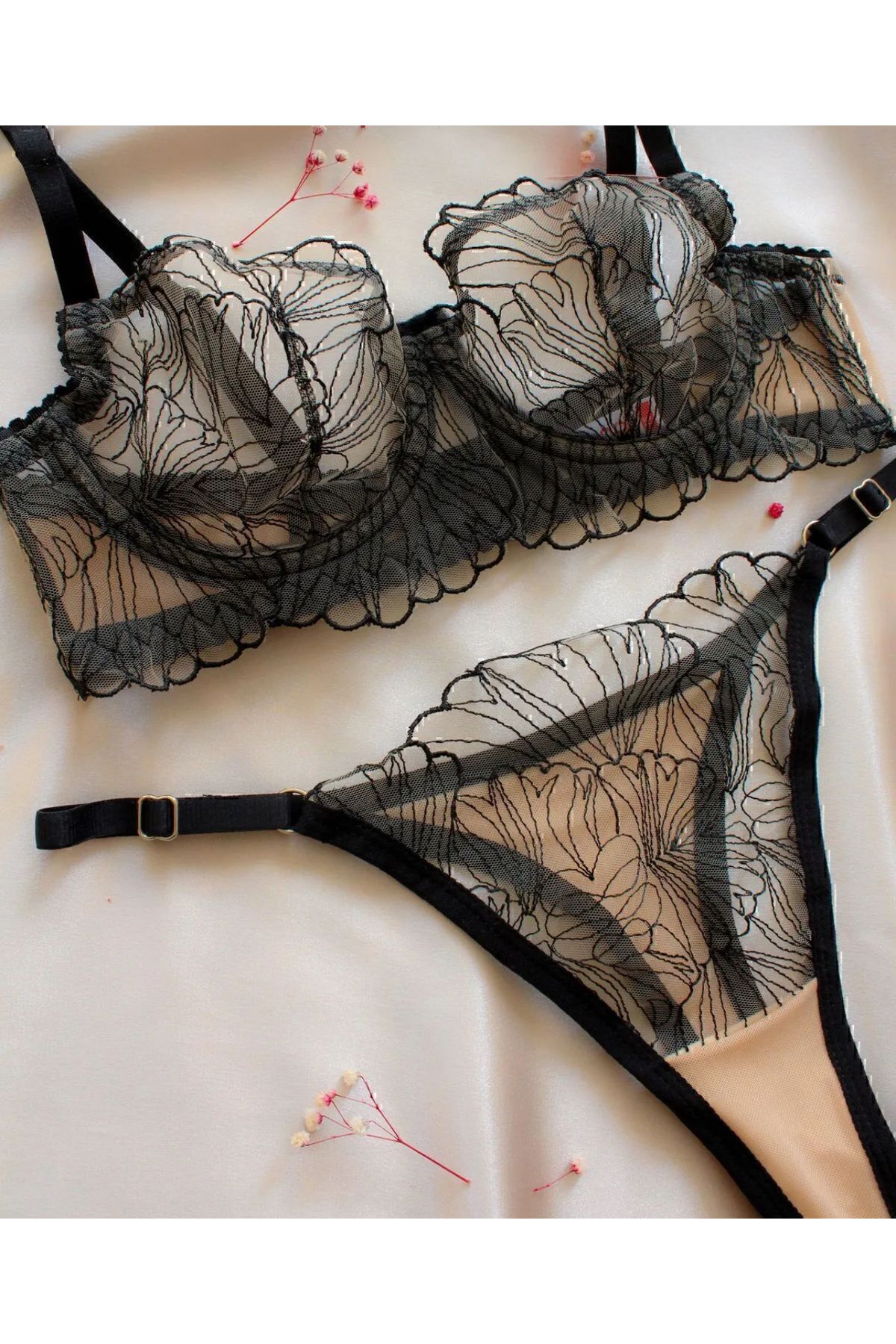 Lessya Dantelli Bralet Takımı