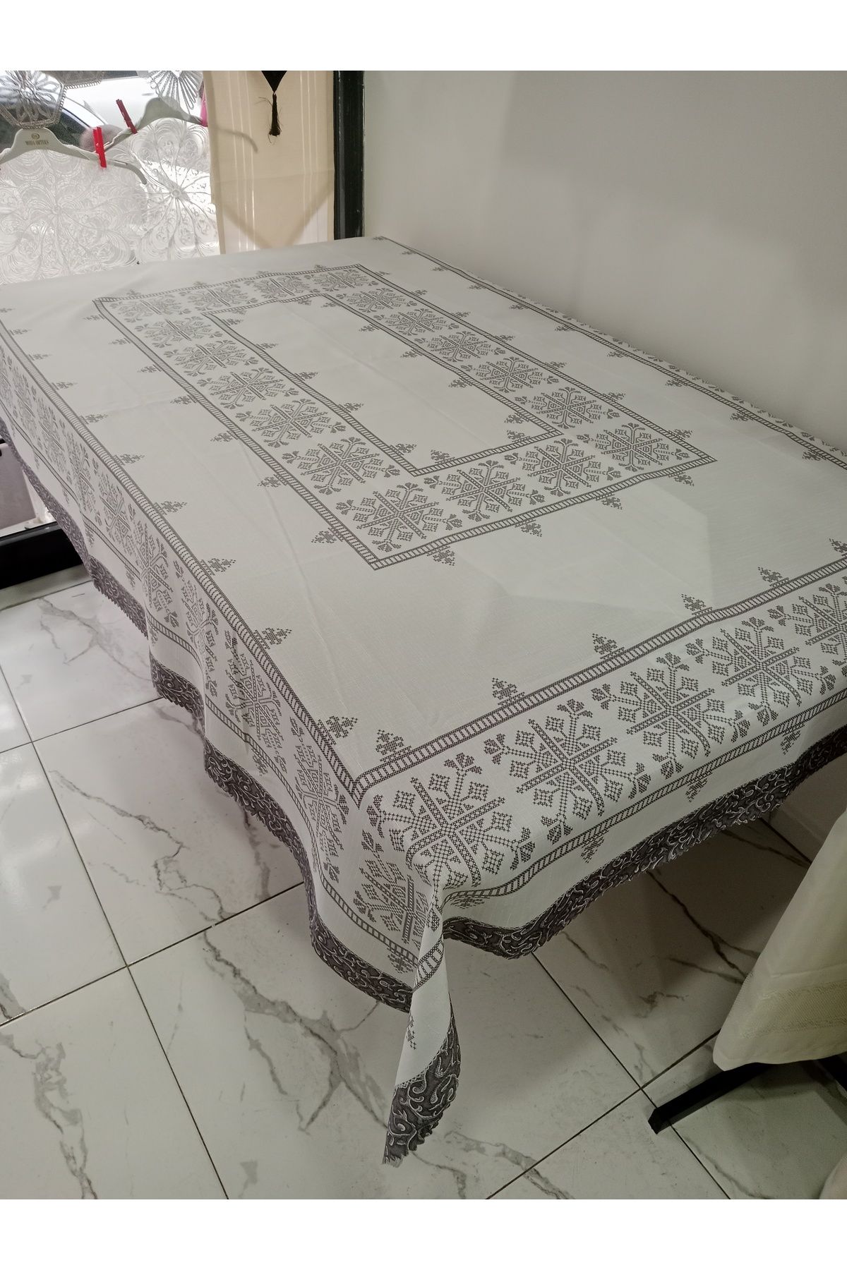 Home Dertsiz leke tutmaz masa örtüsü (gri desenli)