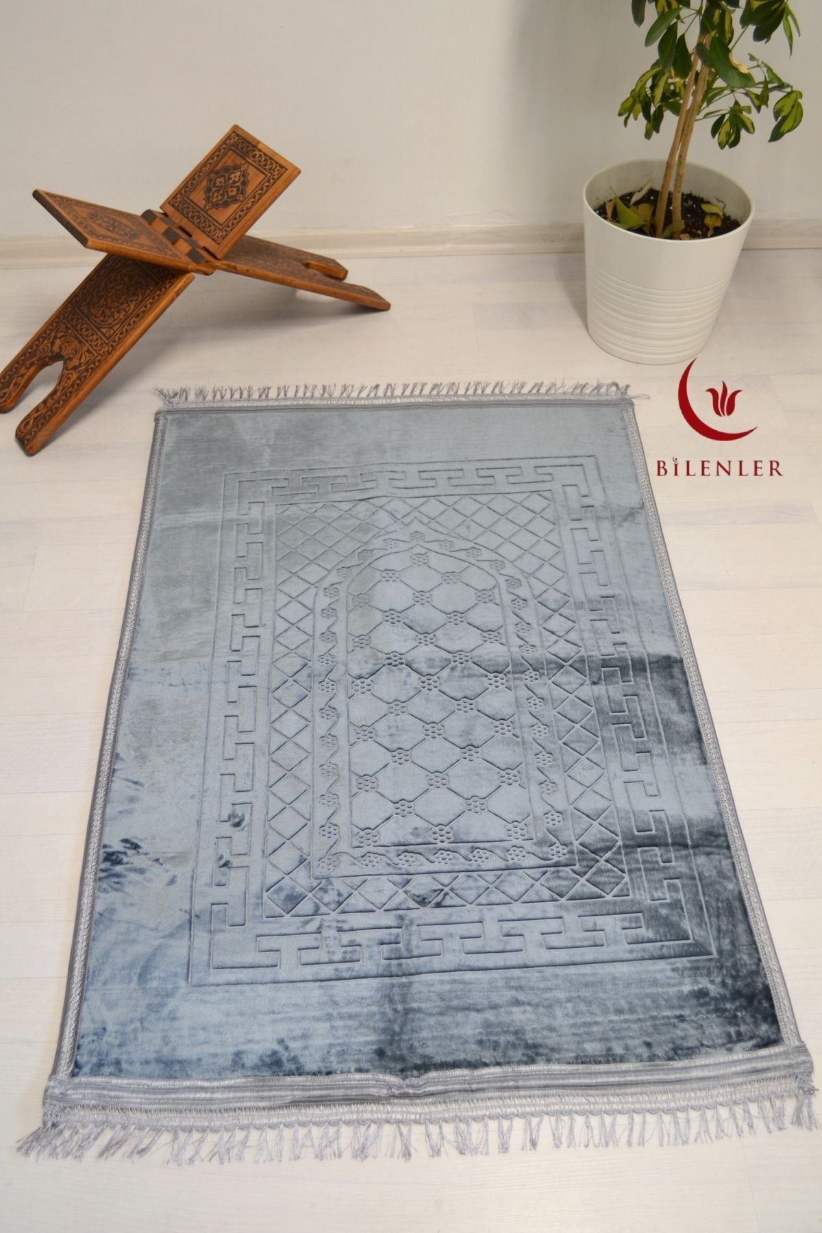 Bilenler Peluş Seccade - 80x120 cm - Ekstra Konforlu - Yumuşak ve Geniş Ölçülü