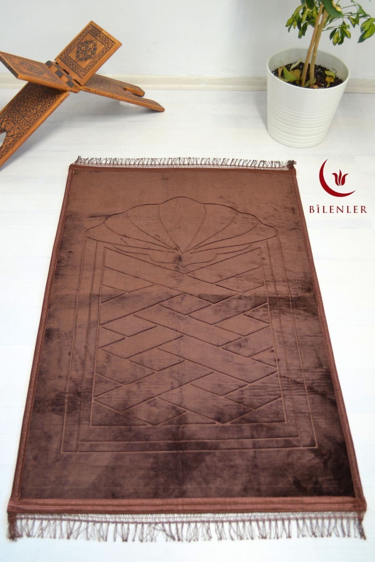 Bilenler Peluş Seccade - 80x120 cm - Ekstra Konforlu - Yumuşak ve Geniş Ölçülü