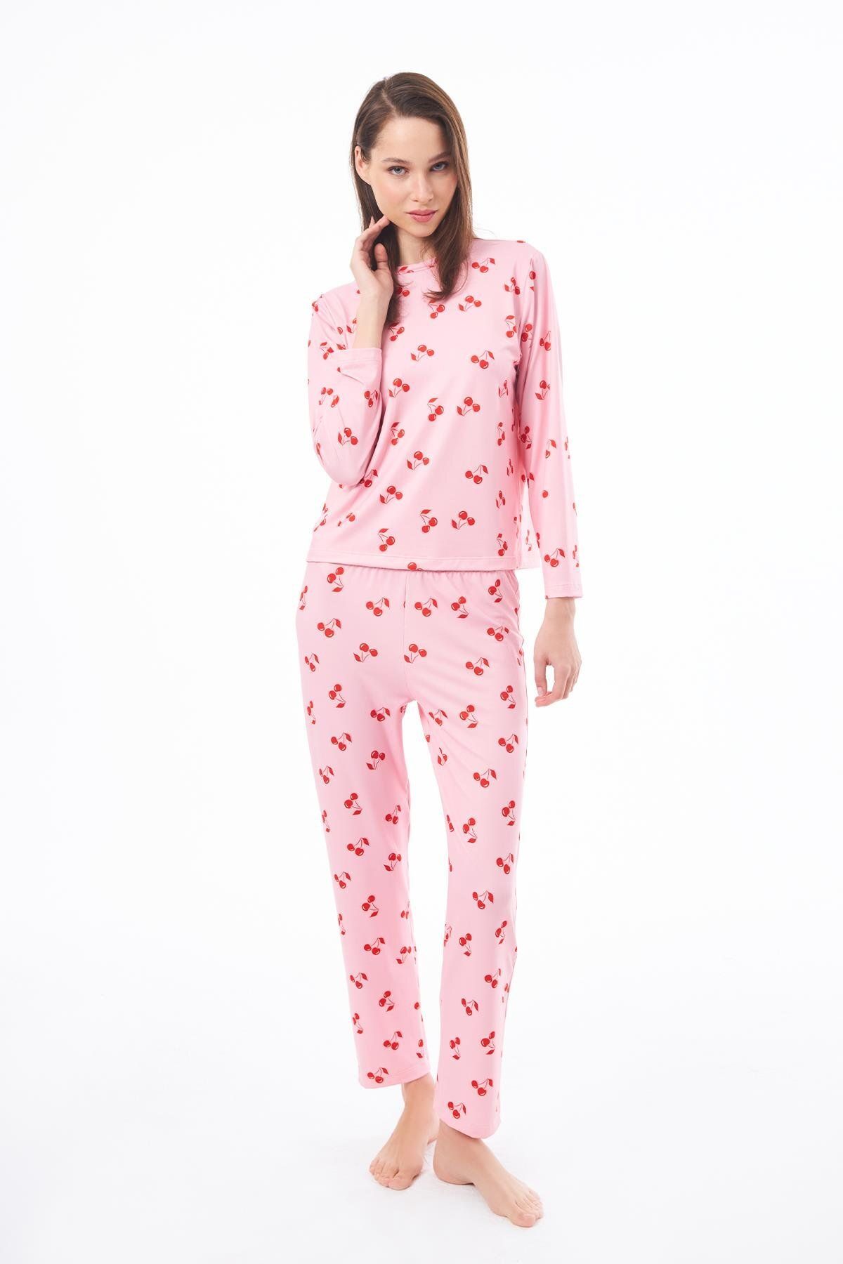 Cottonhill Premium Yazlık Kadın Pijama Takımı Kiraz Desenli Yumuşak Dokulu Bisiklet Yaka Uzun Kollu