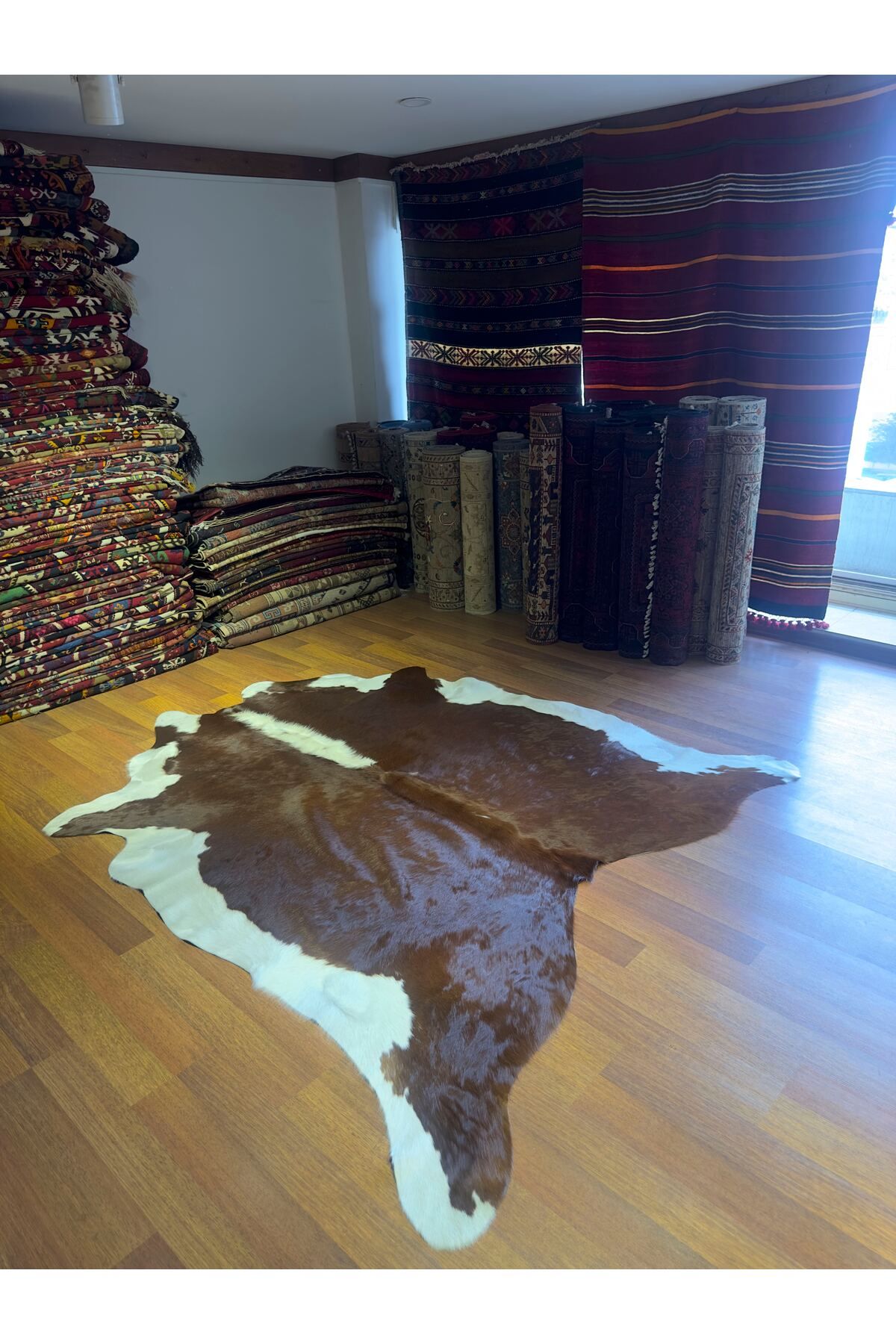 DOGANLAR ANTIQ GERÇEK DERİ NATUREL DANA DERİSİ 167 KAHVE 195X220 POST HALI