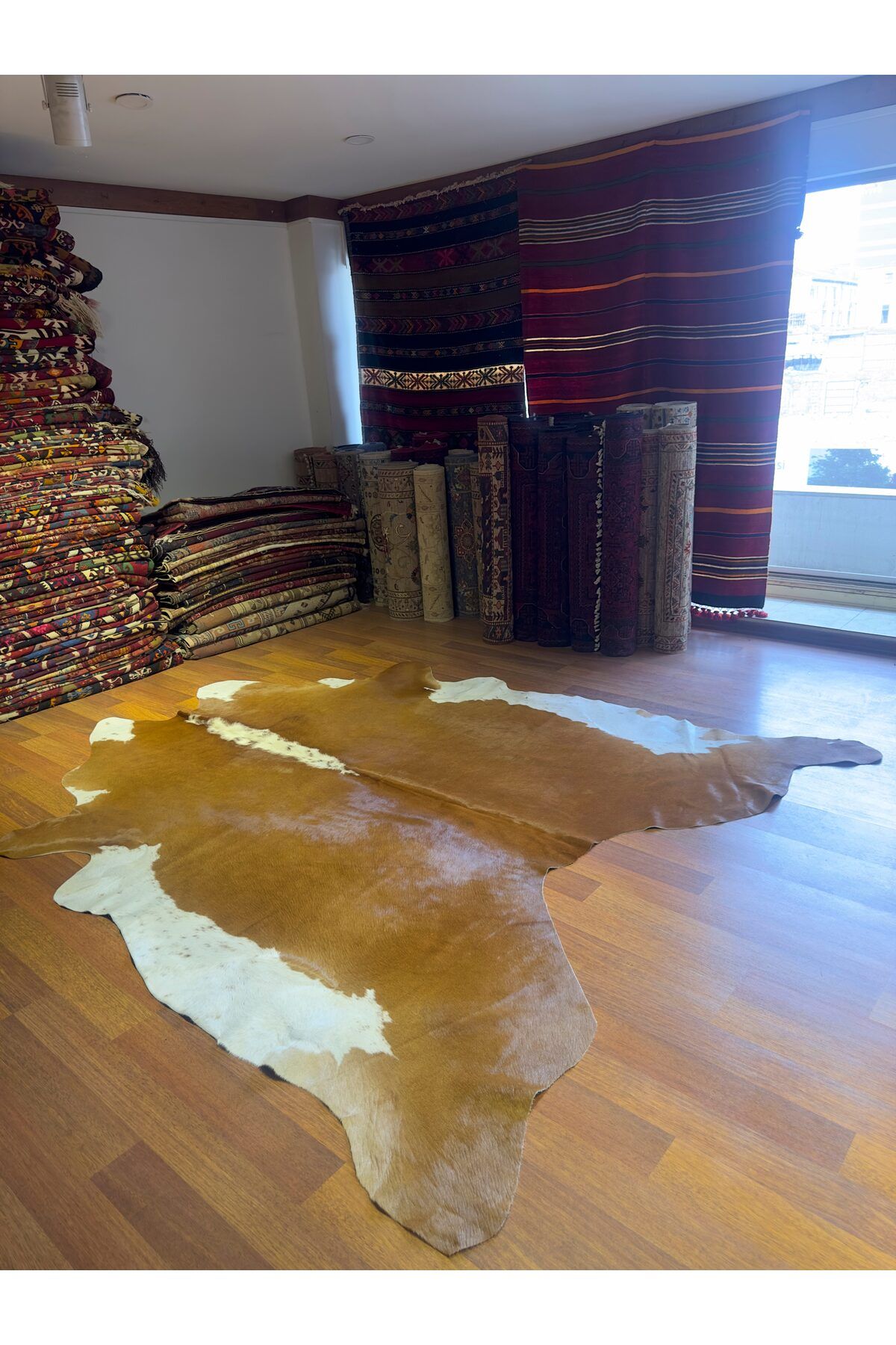 DOGANLAR ANTIQ GERÇEK DERİ NATUREL DANA DERİSİ 166 KAHVE 220X250 POST HALI