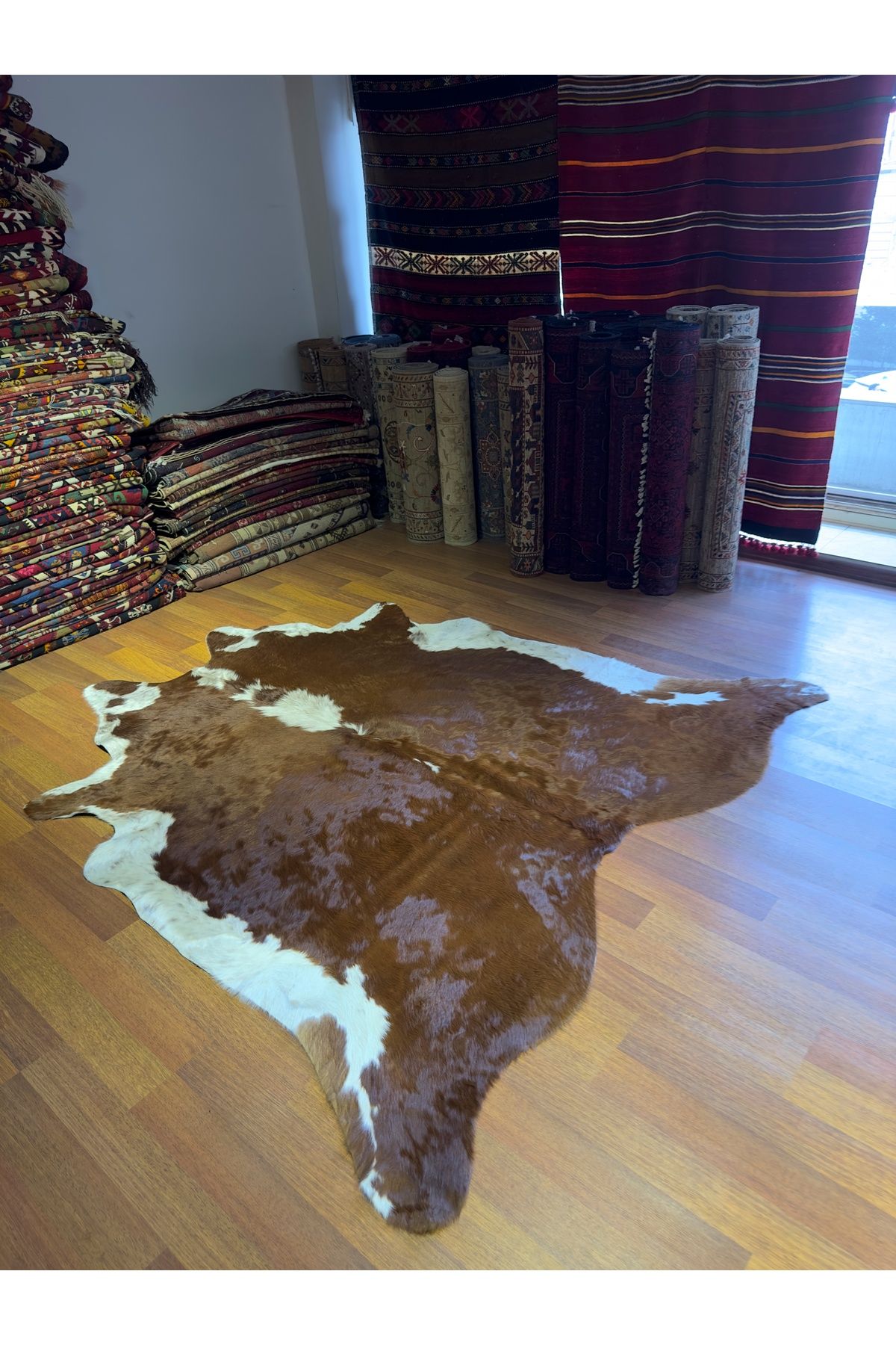 DOGANLAR ANTIQ GERÇEK DERİ NATUREL DANA DERİSİ 158 KAHVE 210X220 POST HALI