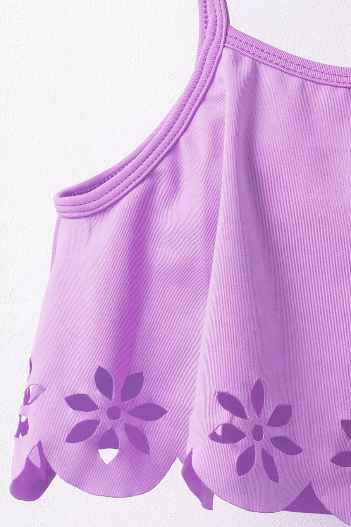 Banamio Phoebe Lazer Kesim Çiçek Desenli Kız Çocuk Mayo Bikini Takım fotoğrafı 2 (önizleme)