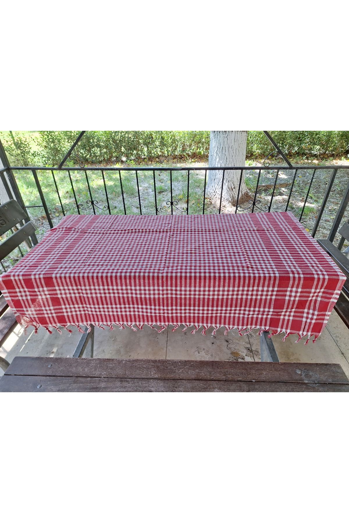 EMPA A V M 170x170 piknik örtüsü, Sofra bezi ve 4 adet yaylı masa mandalı