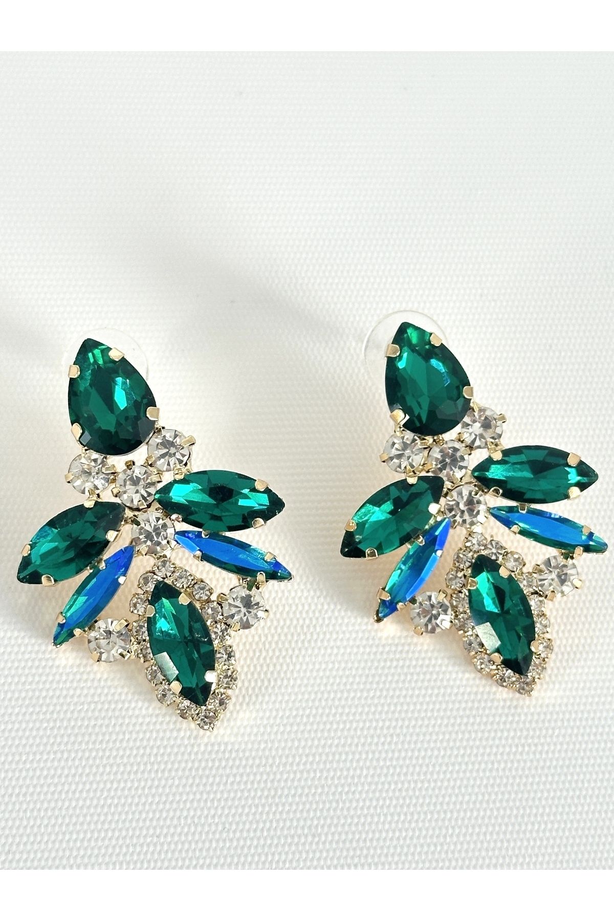 FASHİON JEWELRY Abiye Yeşil Parlak Taşlı Sallantılı Küpe
