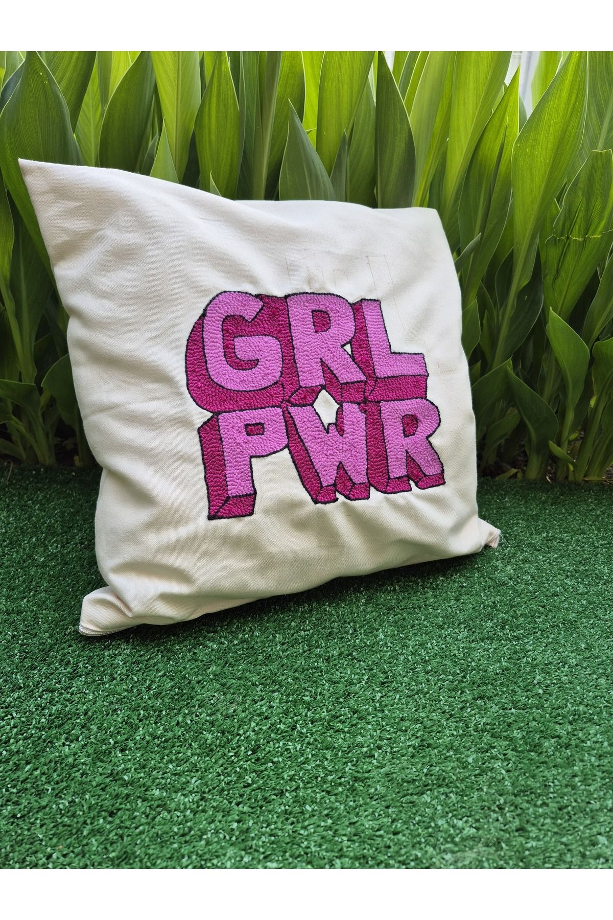 shop El İşlemesi Punch Girl Power Kırlent Kılıfı