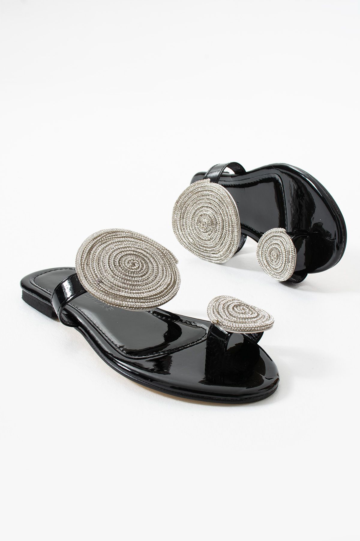 Gökçe Shoes Necha Siyah Rugan Sonsuz Toka Detay Kadın Parmak Arası Terlik