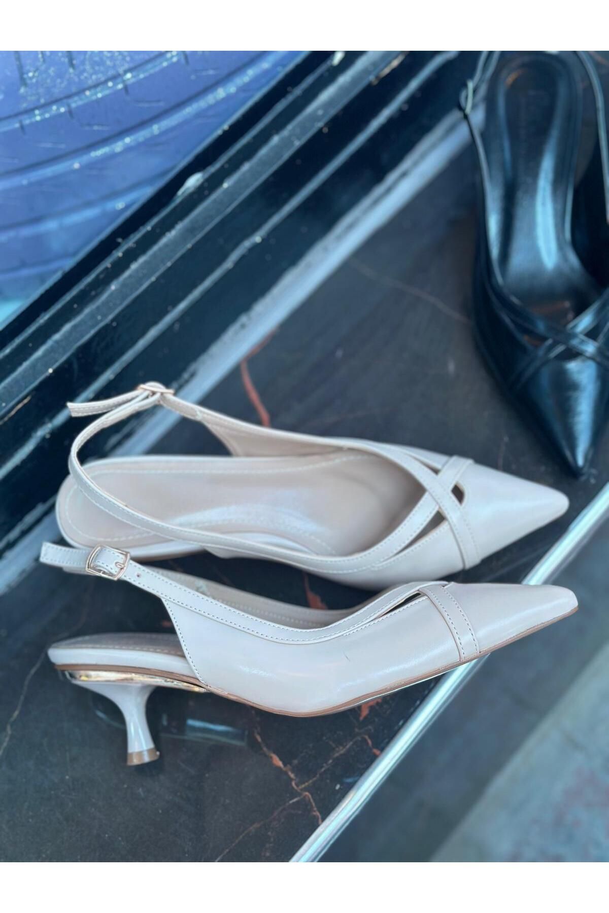 MİSS PARK MODA ARKA AÇIK KADIN AYAKKABISI