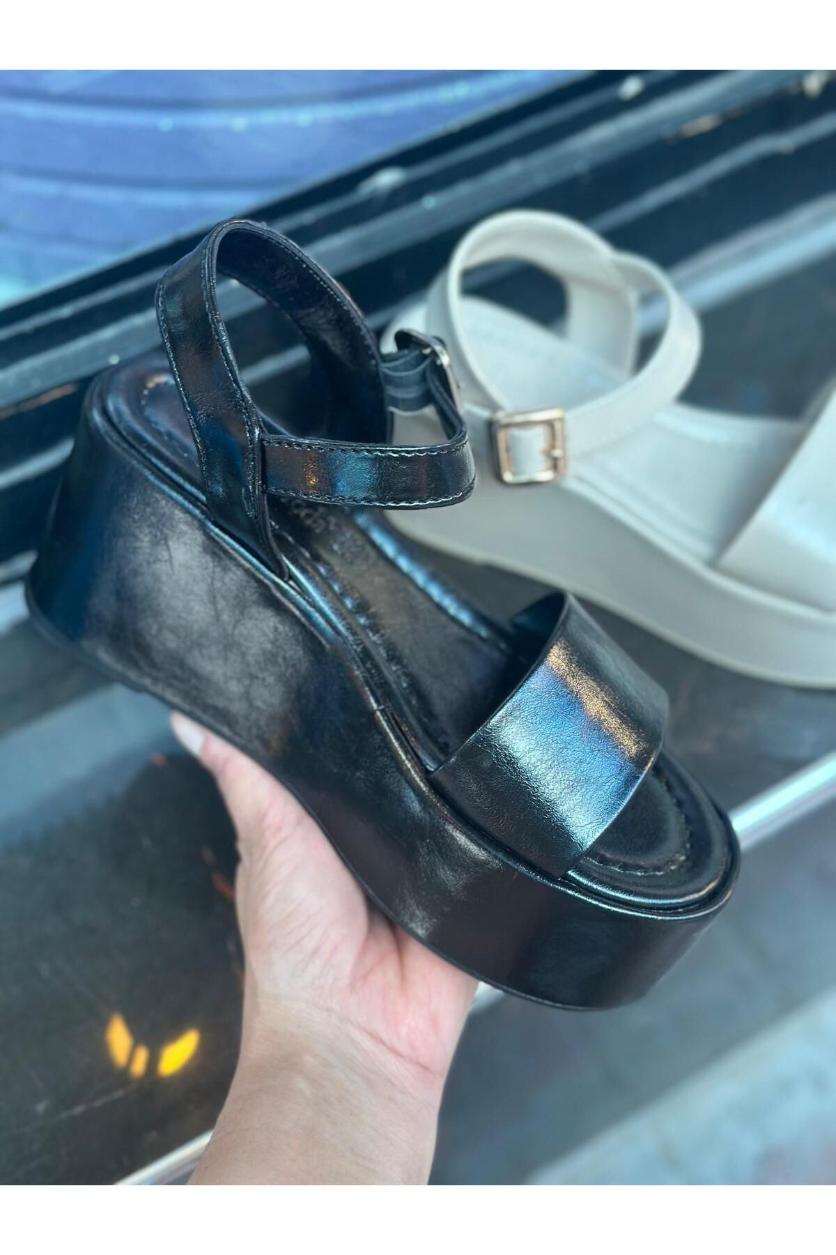 MİSS PARK MODA KALIN TABAN SANDALET
