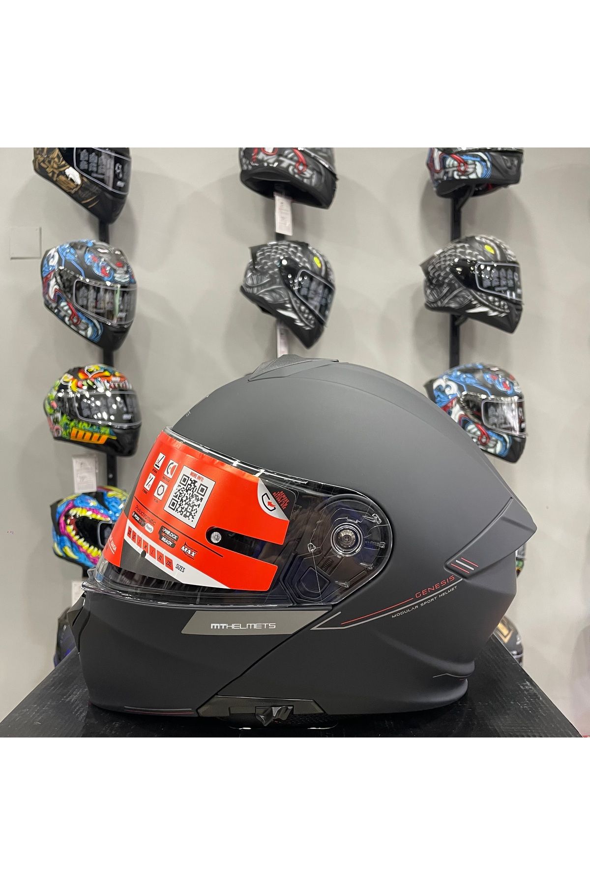 MT Helmets Genesis Mat Siyah Çene Açılır Kask