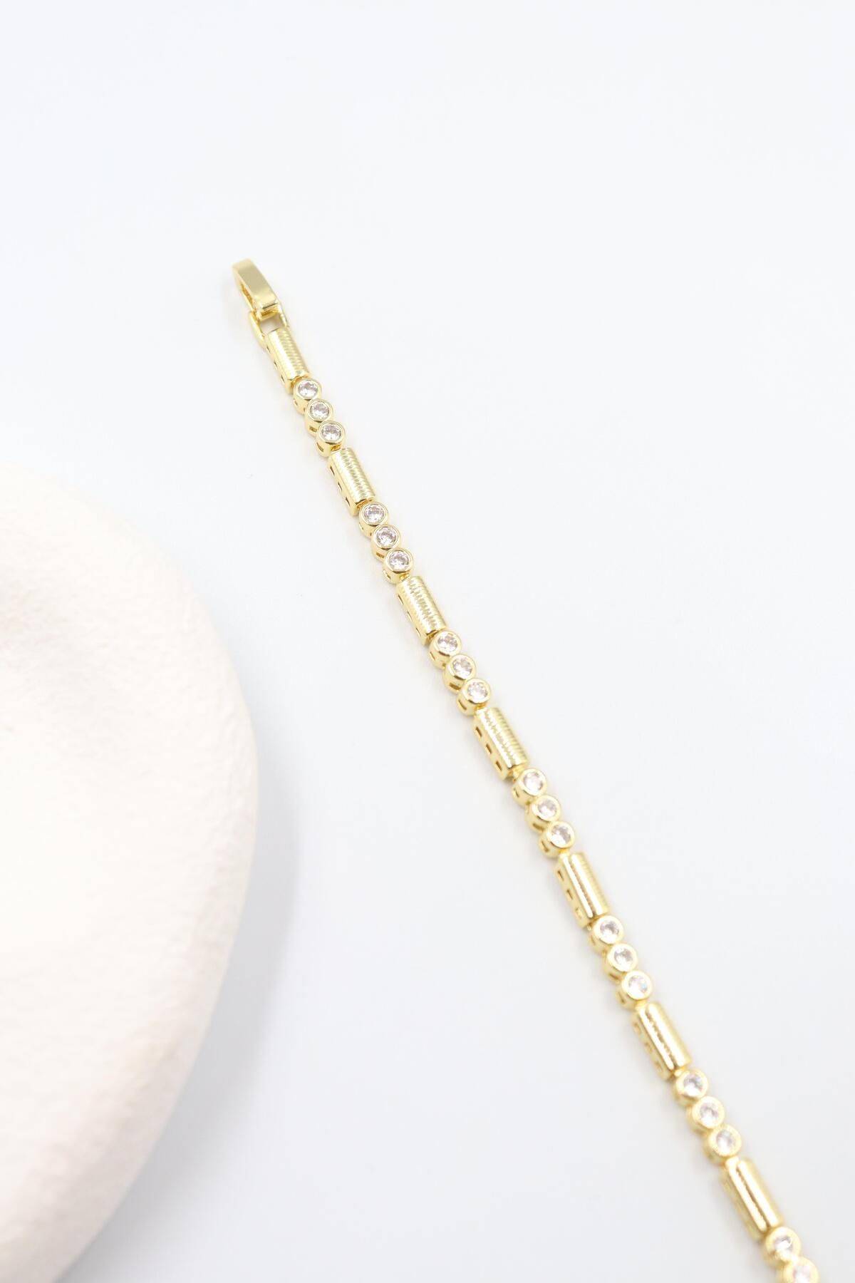 BY CANSU ACCESSORİES Emiliana Gold Bileklik (14k)